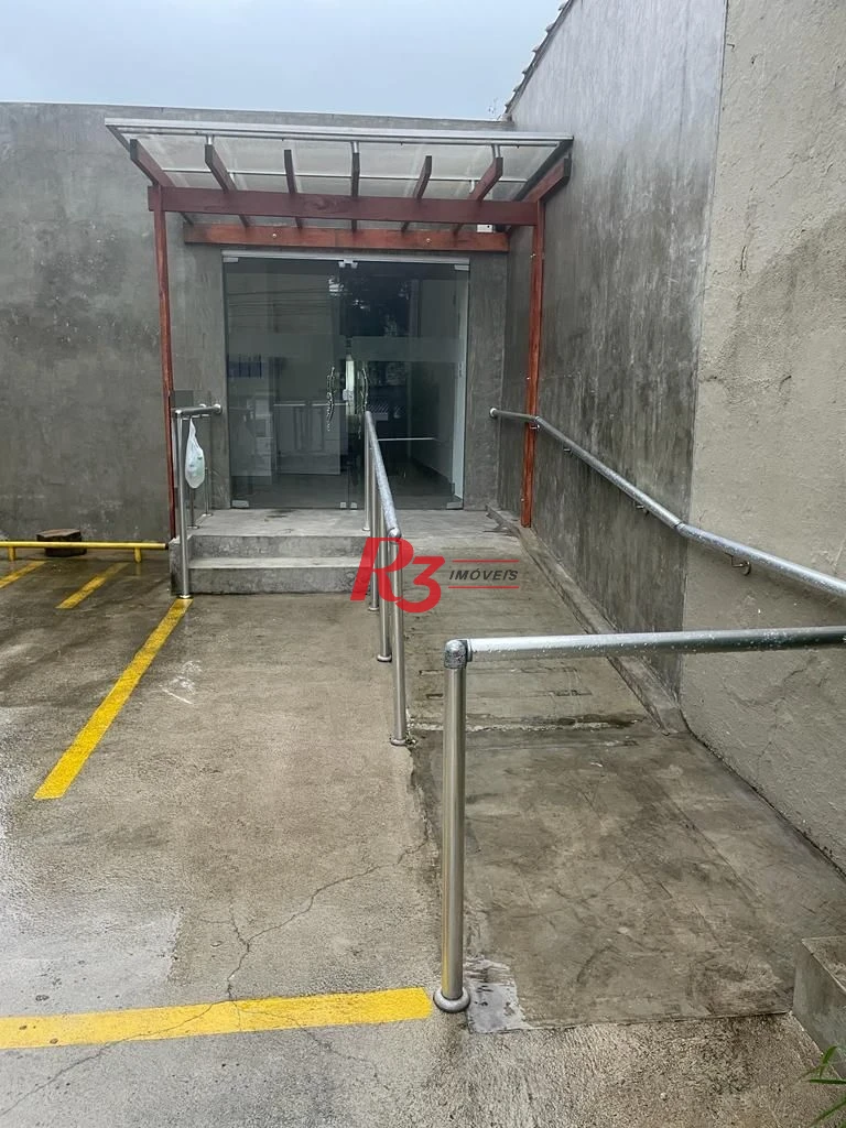 ALUGA-SE CASA COM 10 VAGA 8 SALAS TUDO REFORMADO EXCELENTE OPORTUNIDADE S