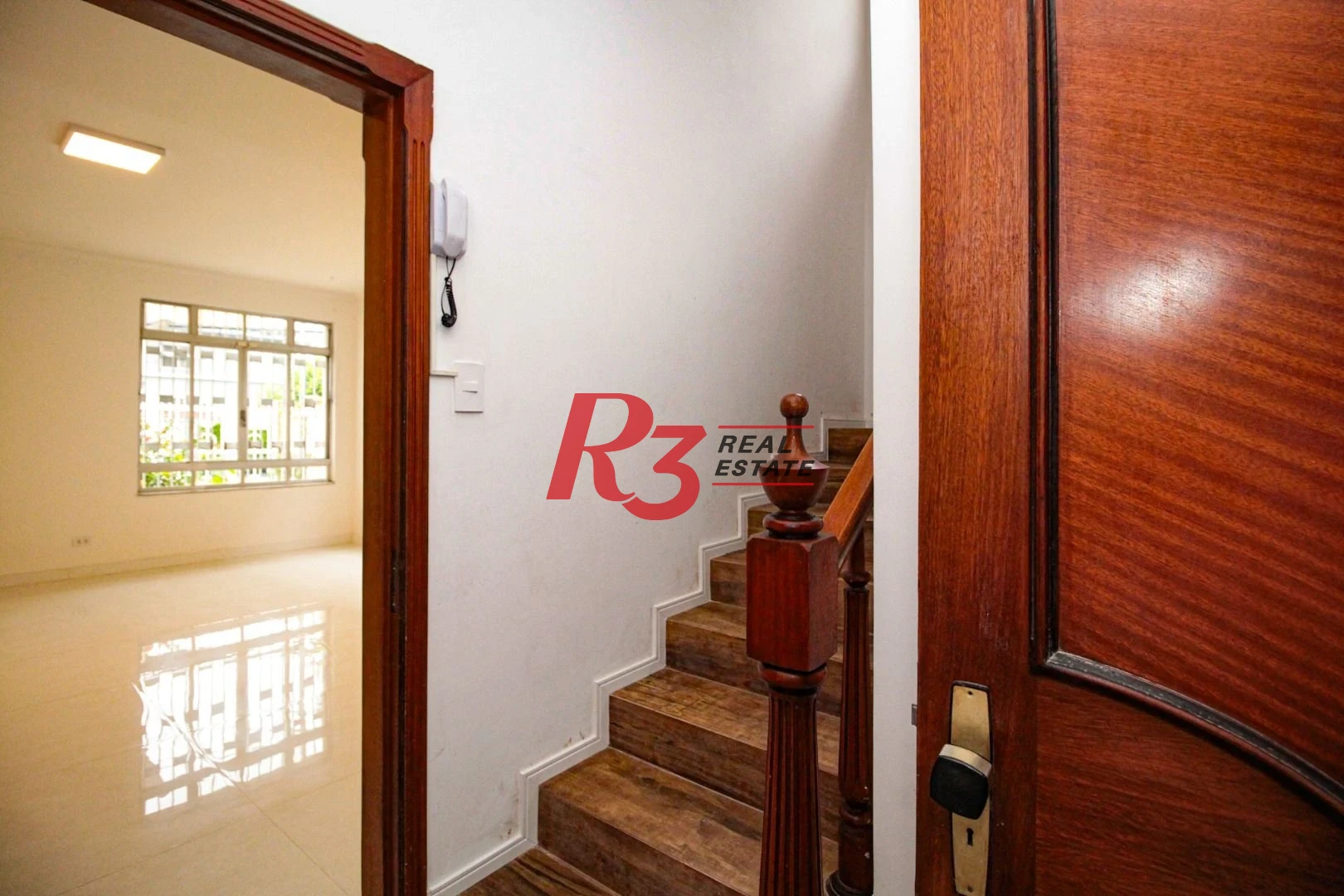 Sobrado para alugar, 310 m² por R$ 14.999,67/mês - Aparecida - Santos/SP