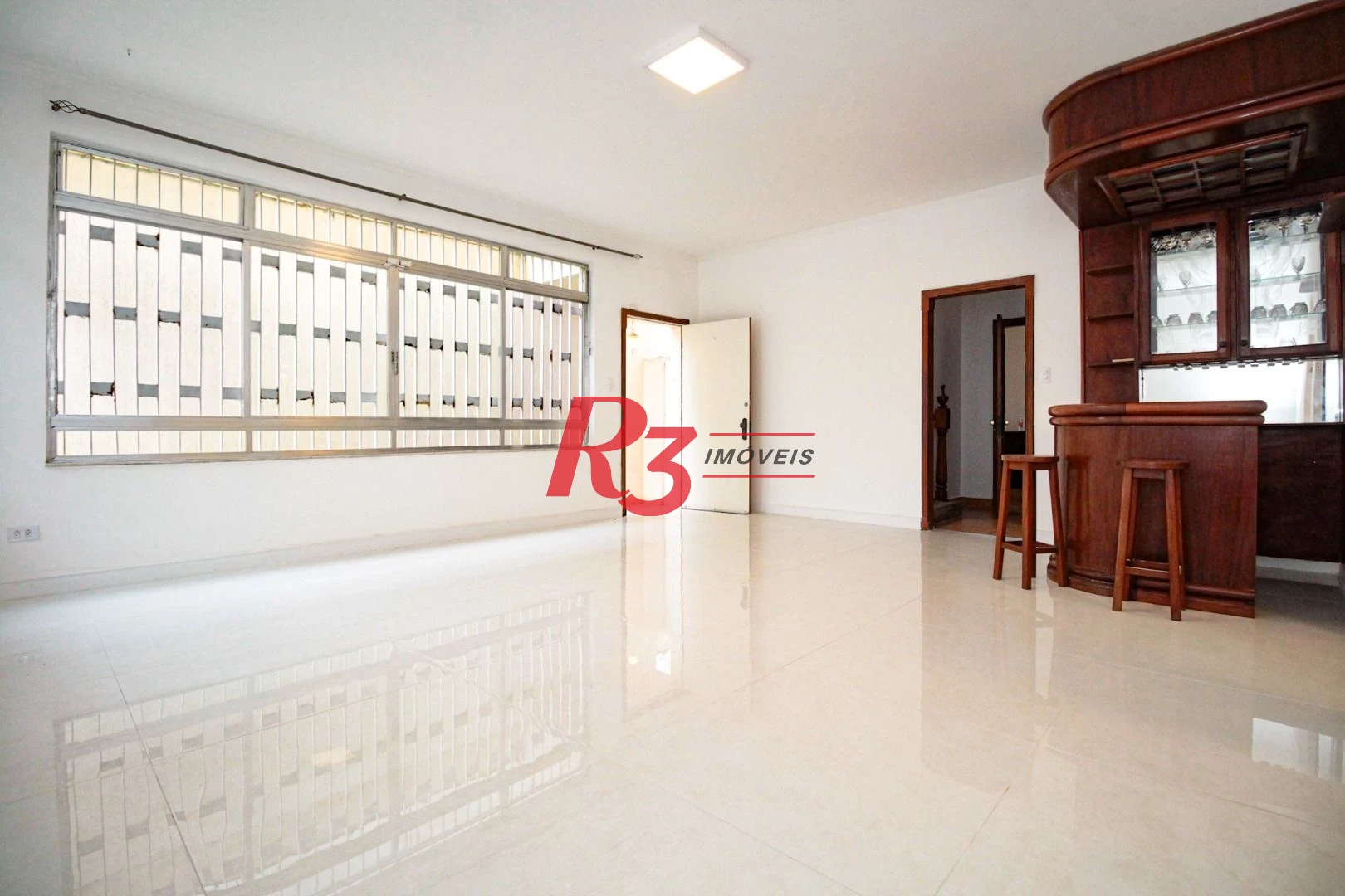 Sobrado para alugar, 310 m² por R$ 14.999,67/mês - Aparecida - Santos/SP