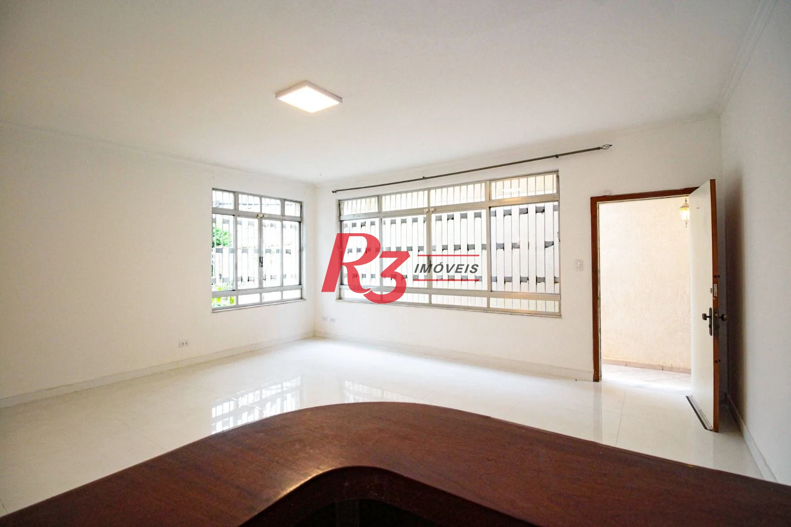 Sobrado para alugar, 310 m² por R$ 14.999,67/mês - Aparecida - Santos/SP