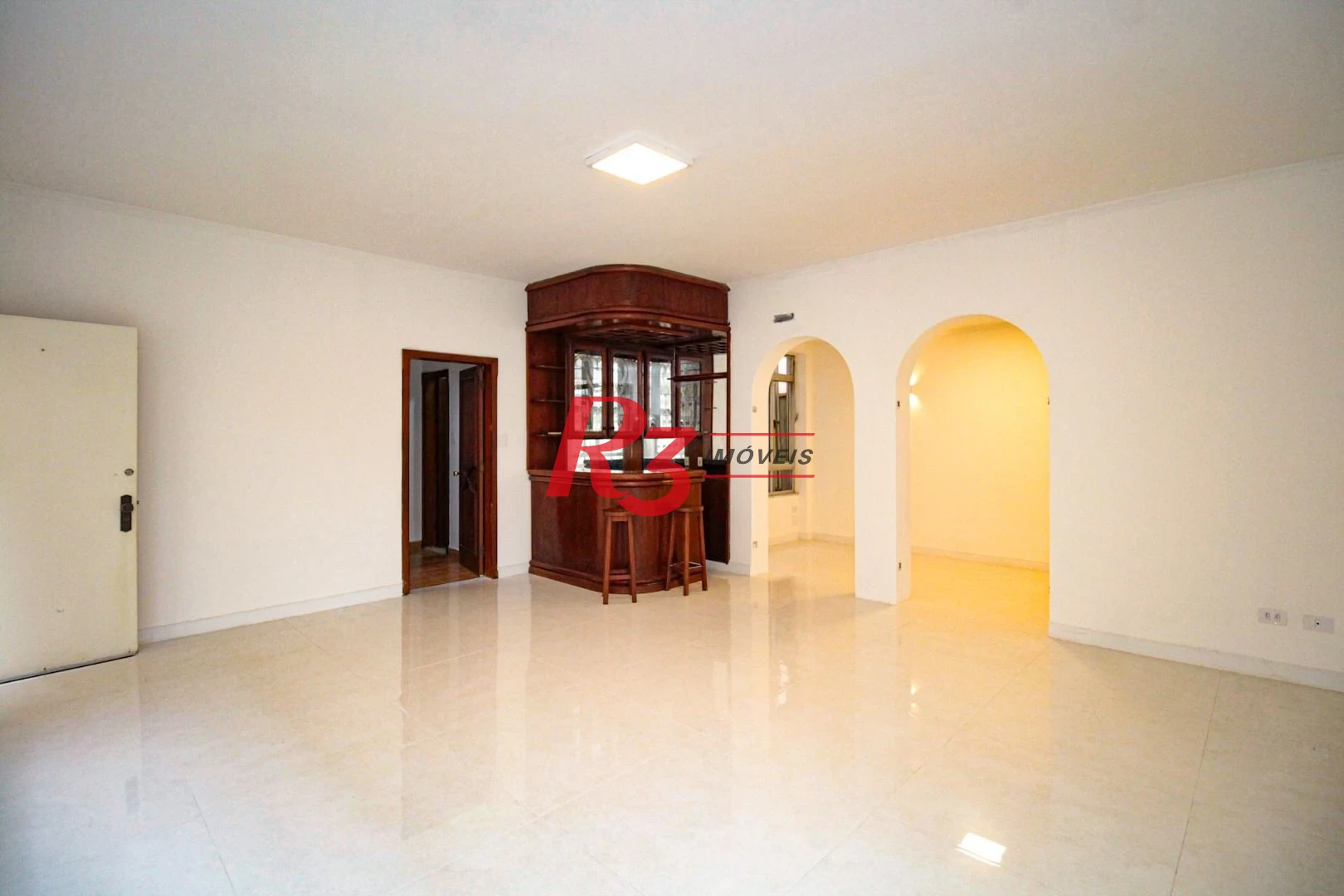 Sobrado para alugar, 310 m² por R$ 14.999,67/mês - Aparecida - Santos/SP