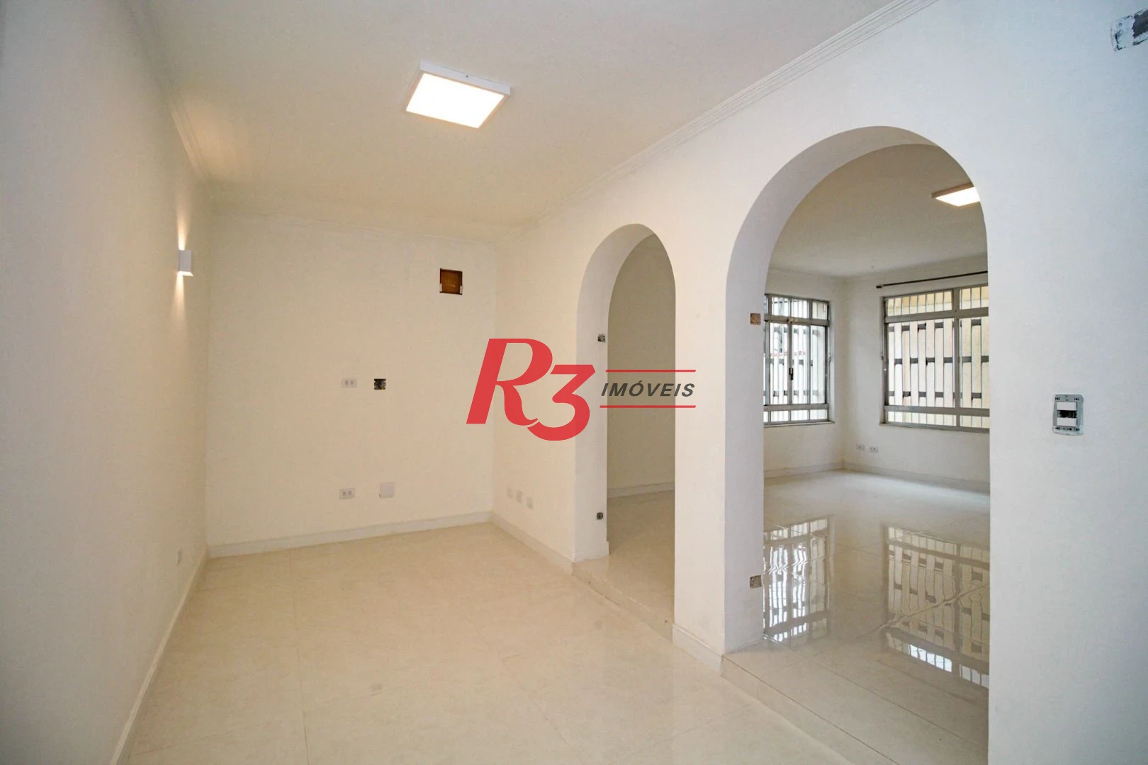 Sobrado para alugar, 310 m² por R$ 14.999,67/mês - Aparecida - Santos/SP