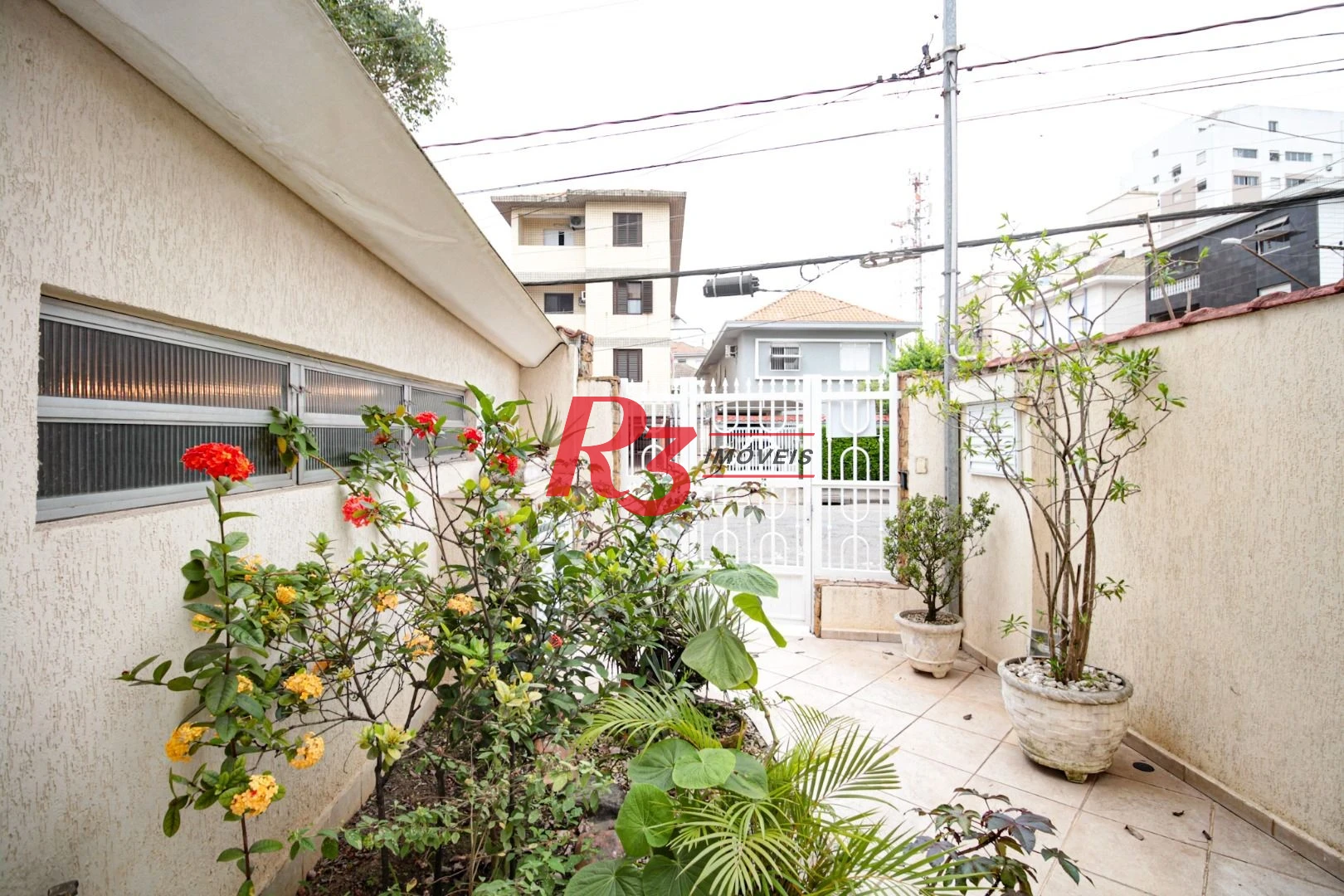 Sobrado para alugar, 310 m² por R$ 14.999,67/mês - Aparecida - Santos/SP