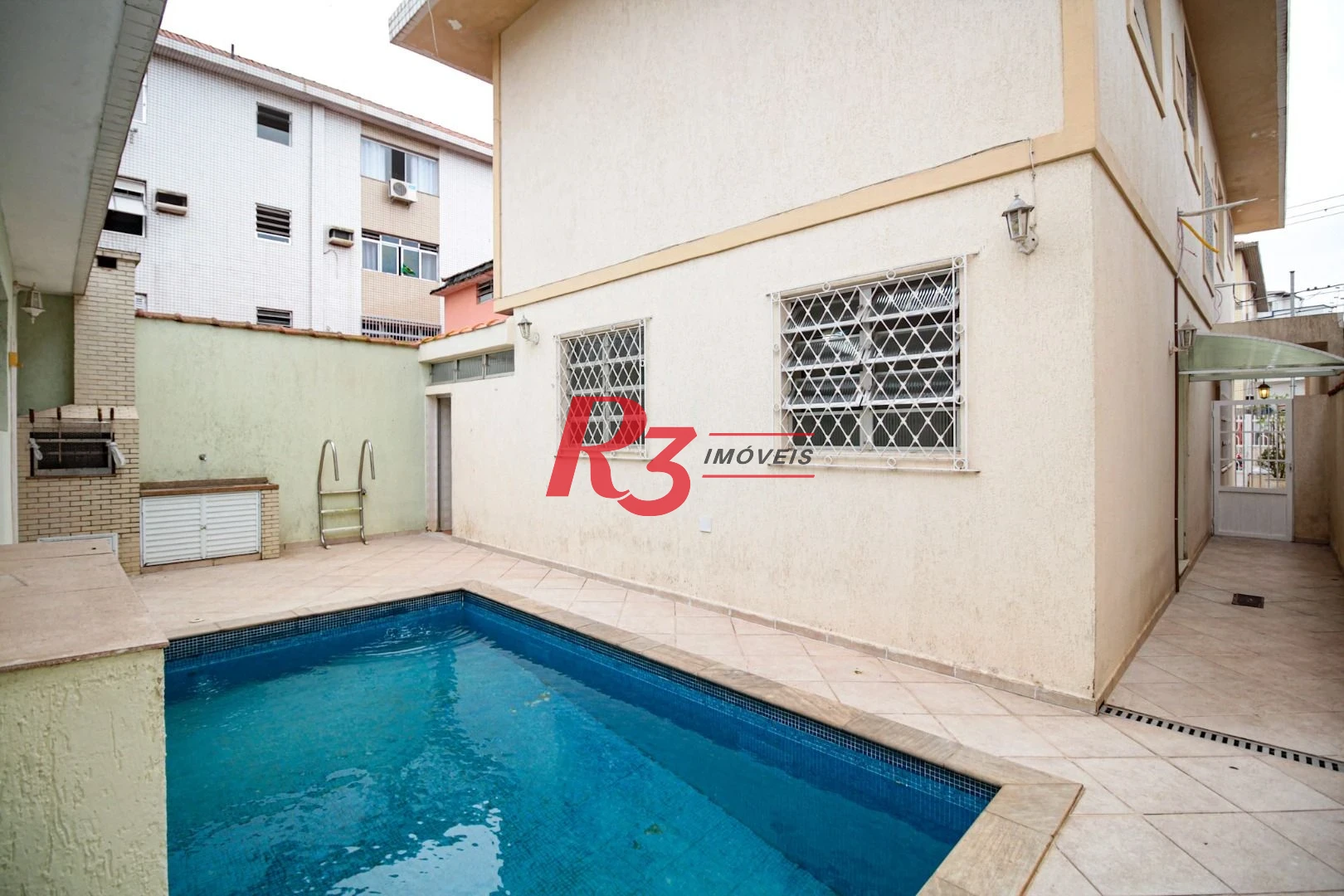 Sobrado para alugar, 310 m² por R$ 14.999,67/mês - Aparecida - Santos/SP