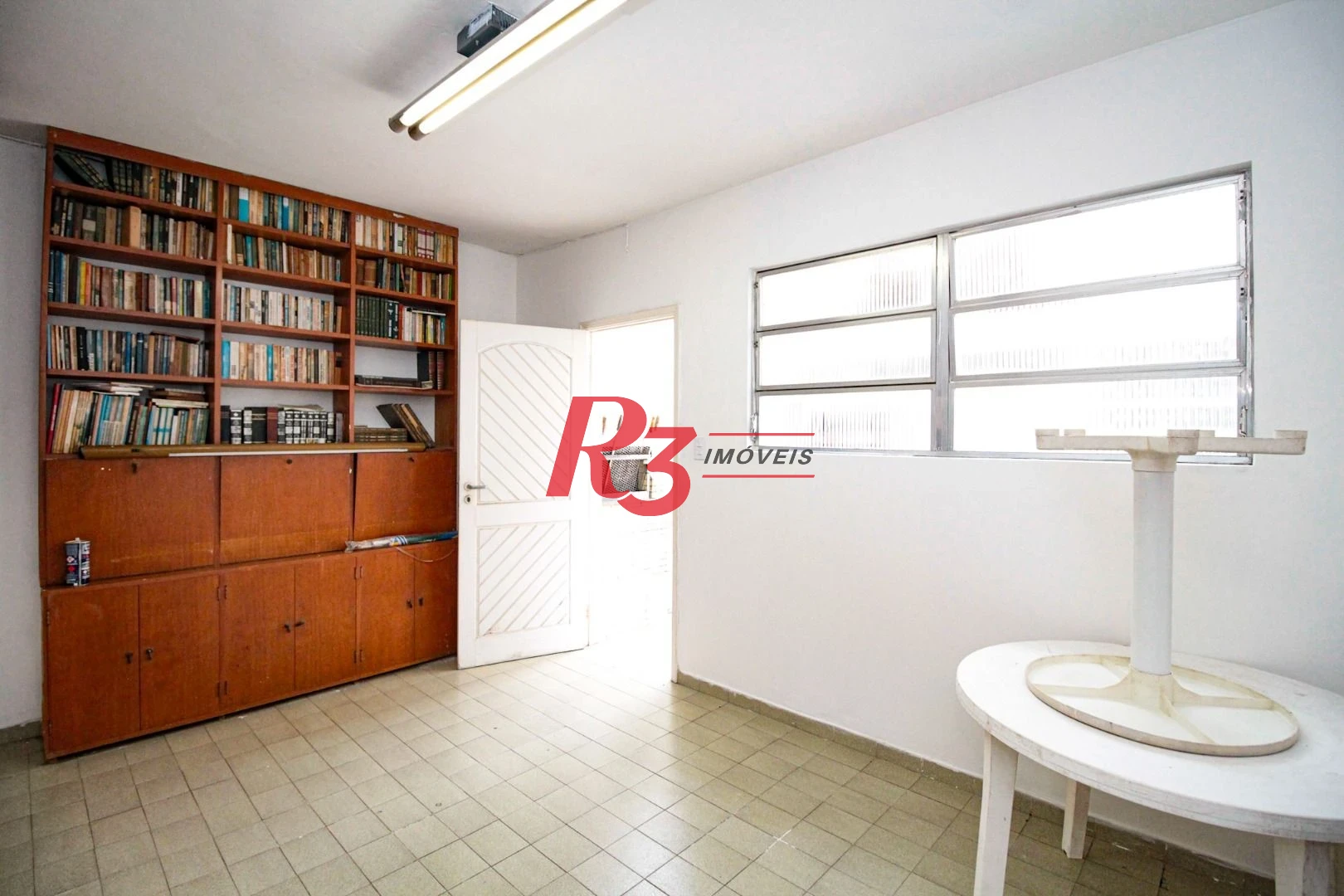 Sobrado para alugar, 310 m² por R$ 14.999,67/mês - Aparecida - Santos/SP