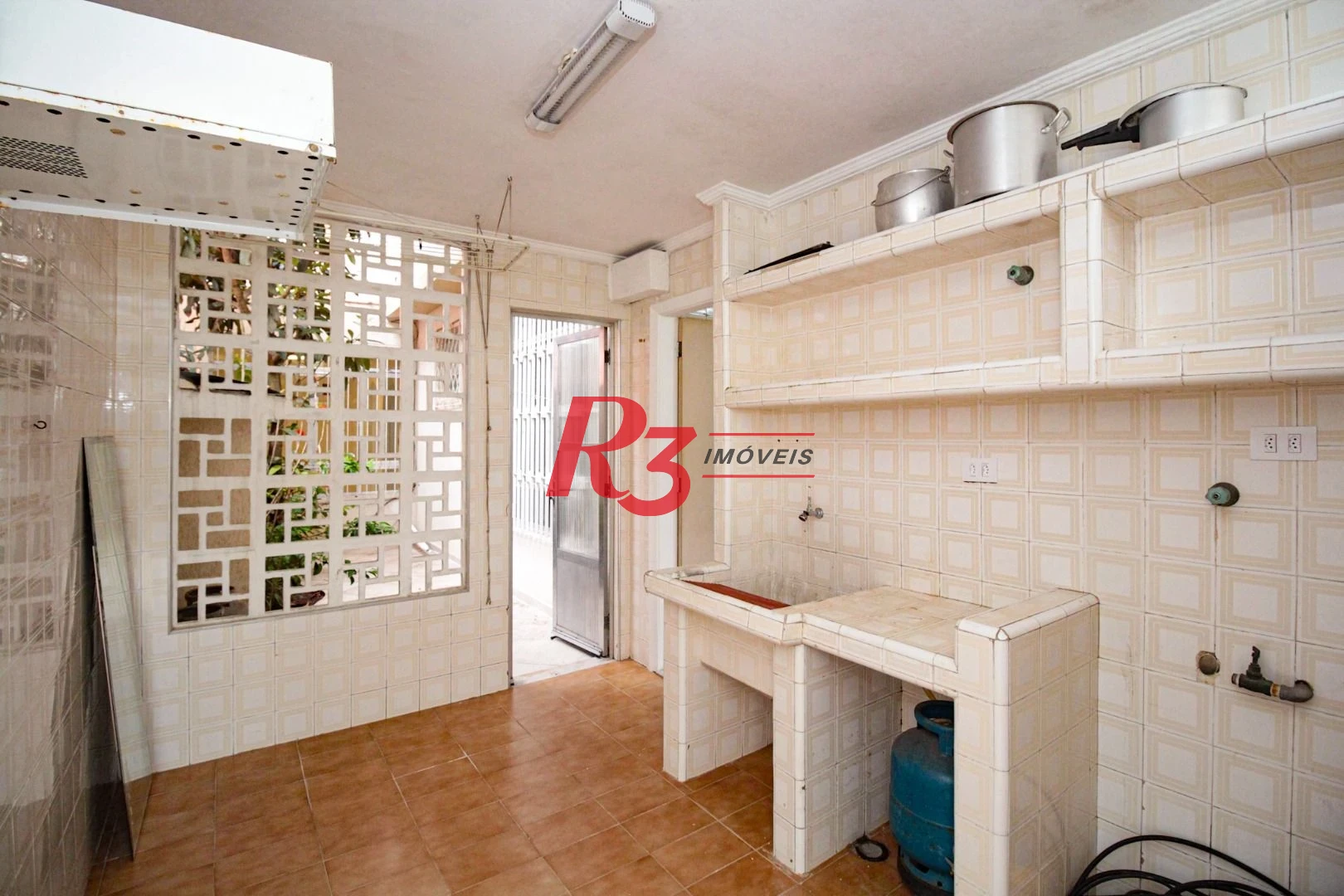 Sobrado para alugar, 310 m² por R$ 14.999,67/mês - Aparecida - Santos/SP