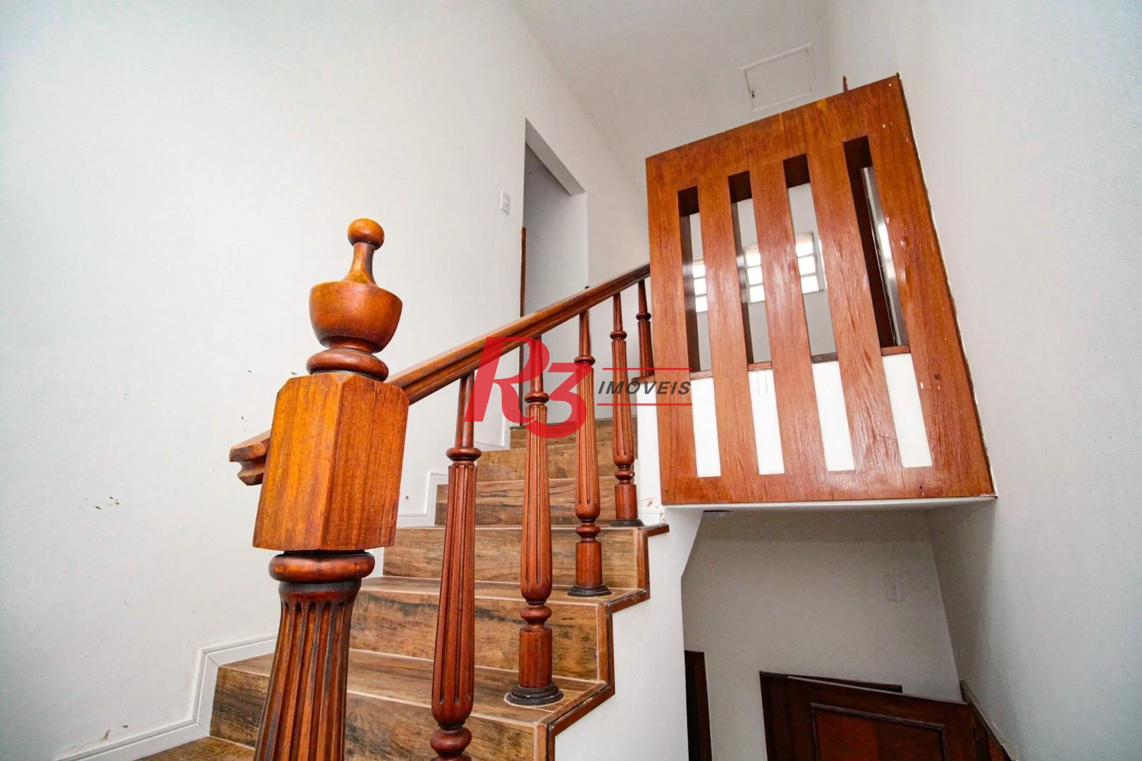 Sobrado para alugar, 310 m² por R$ 14.999,67/mês - Aparecida - Santos/SP