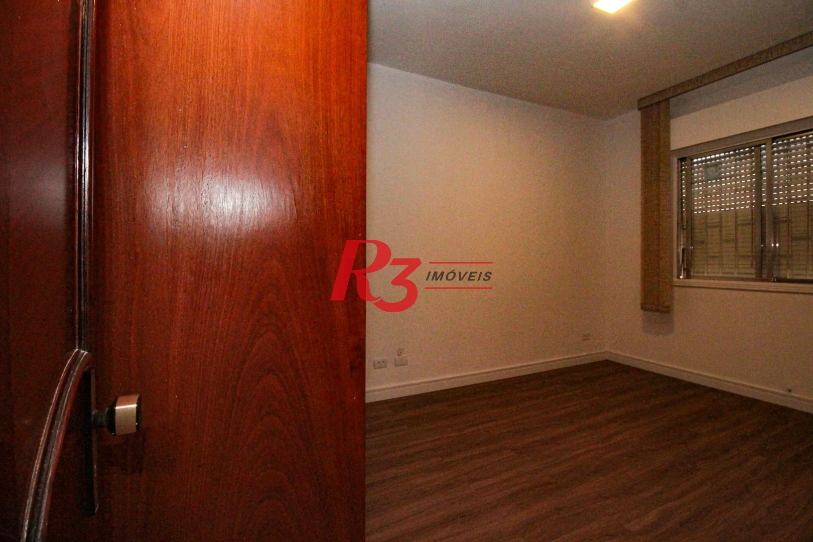 Sobrado para alugar, 310 m² por R$ 14.999,67/mês - Aparecida - Santos/SP
