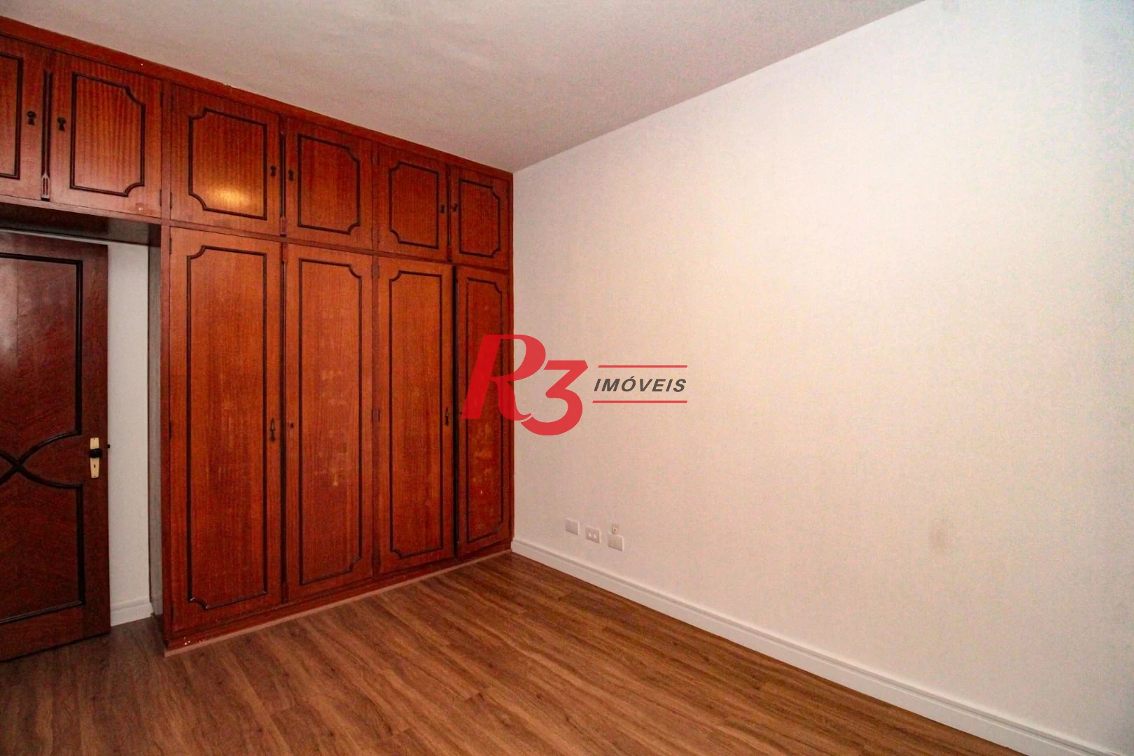 Sobrado para alugar, 310 m² por R$ 14.999,67/mês - Aparecida - Santos/SP
