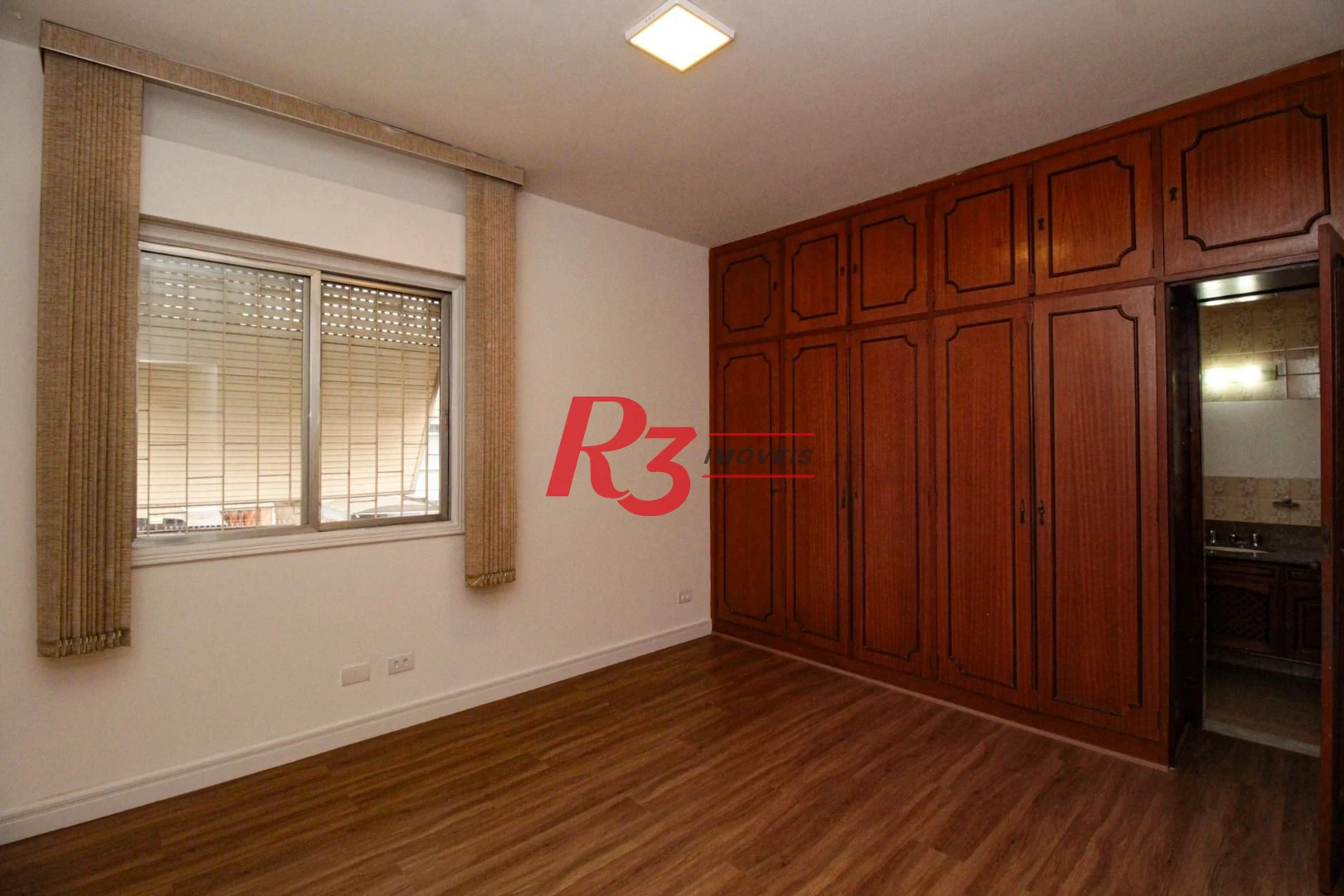Sobrado para alugar, 310 m² por R$ 14.999,67/mês - Aparecida - Santos/SP