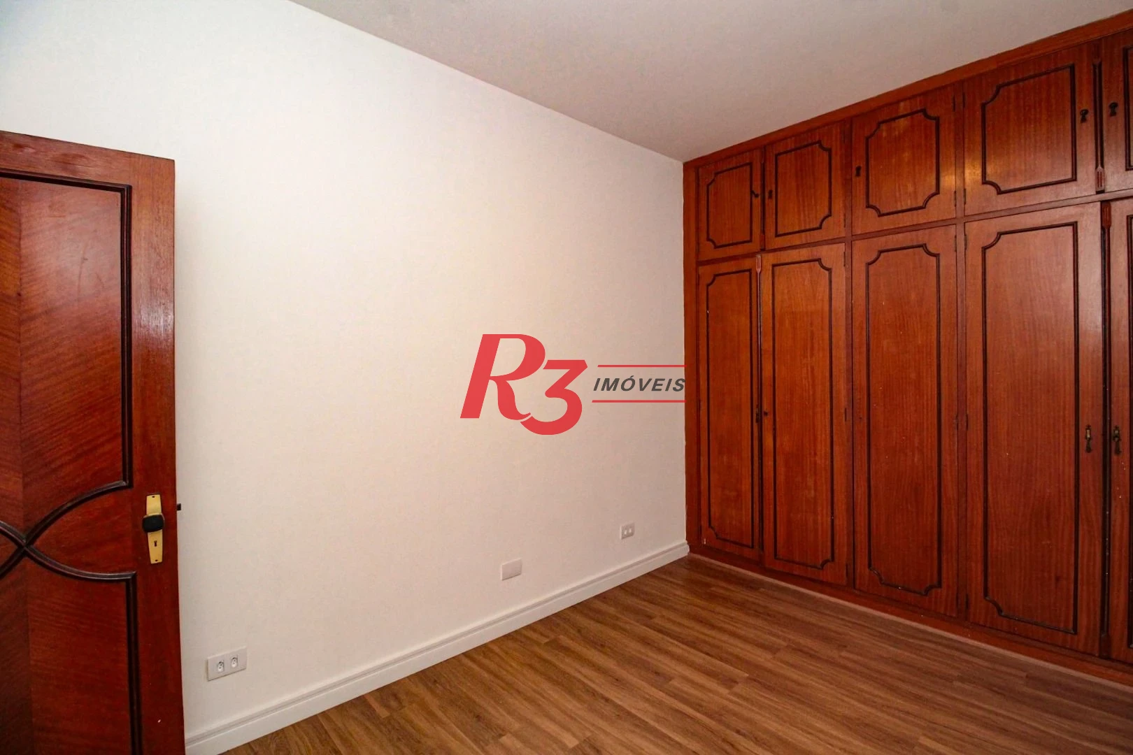 Sobrado para alugar, 310 m² por R$ 14.999,67/mês - Aparecida - Santos/SP