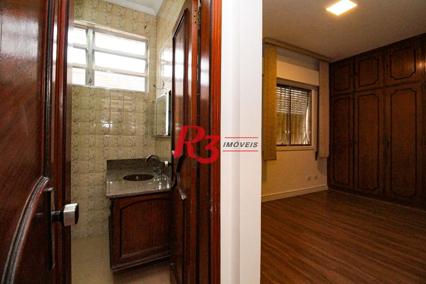 Sobrado para alugar, 310 m² por R$ 14.999,67/mês - Aparecida - Santos/SP