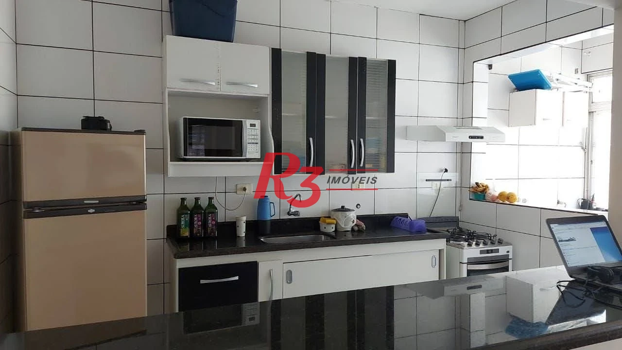 Apartamento de 2 quartos na Vila Mathias.
