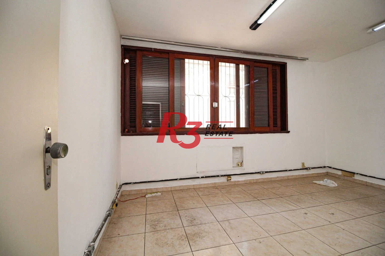 Sobrado com 3 dormitórios à venda, 164 m² por R$ 1.280.000,00 - Marapé - Santos/SP