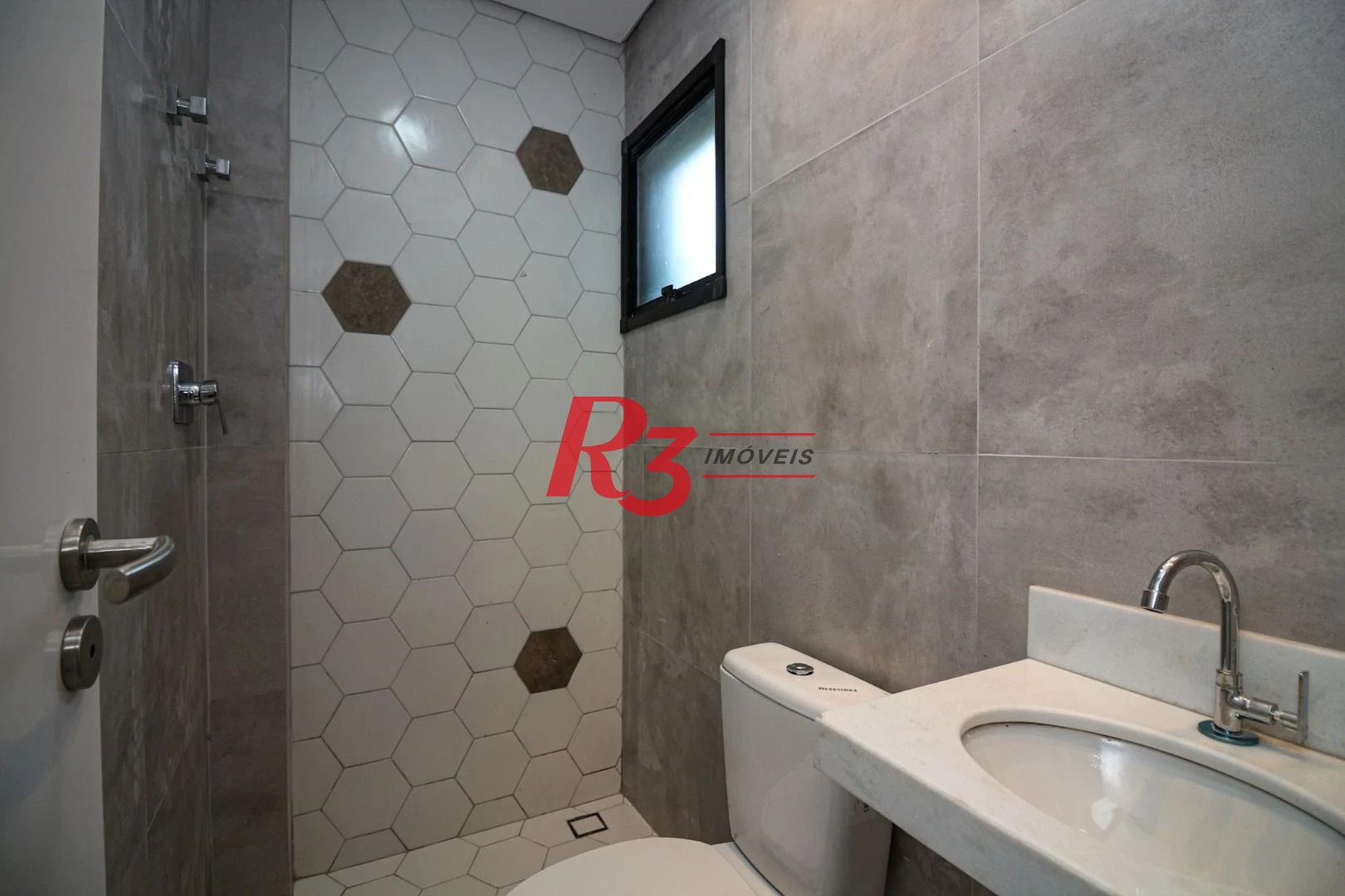 Sobrado com 2 dormitórios à venda, 92 m² por R$ 550.000,00 - Marapé - Santos/SP