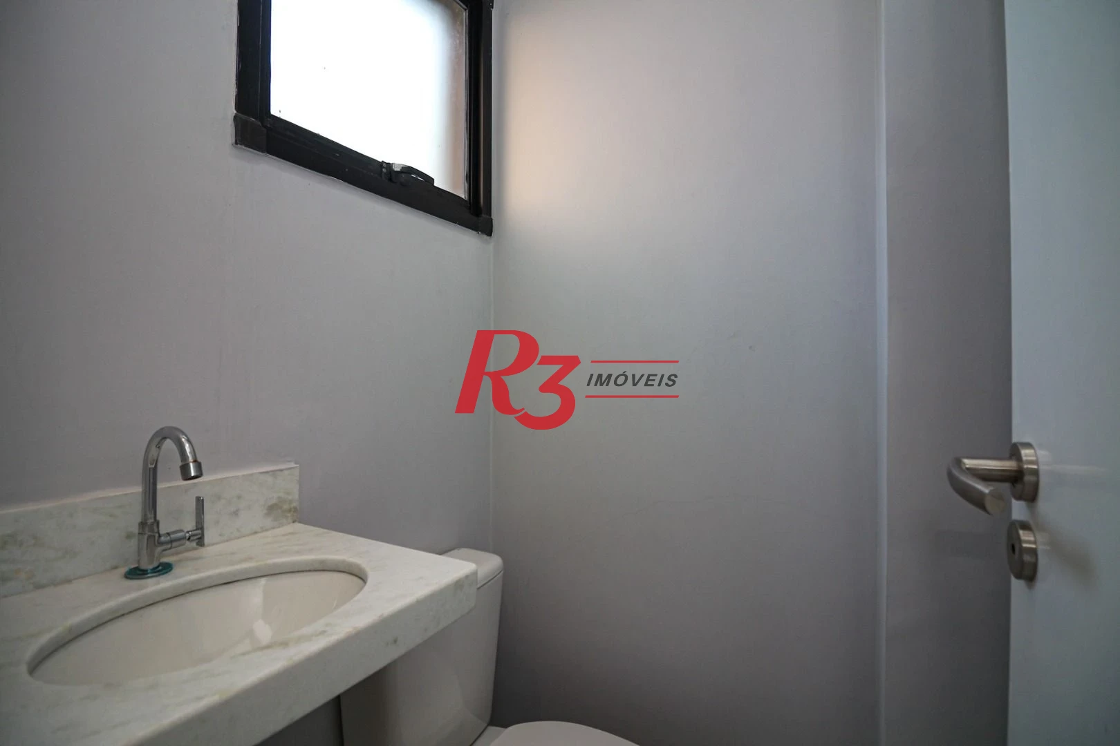 Sobrado com 2 dormitórios à venda, 92 m² por R$ 550.000,00 - Marapé - Santos/SP