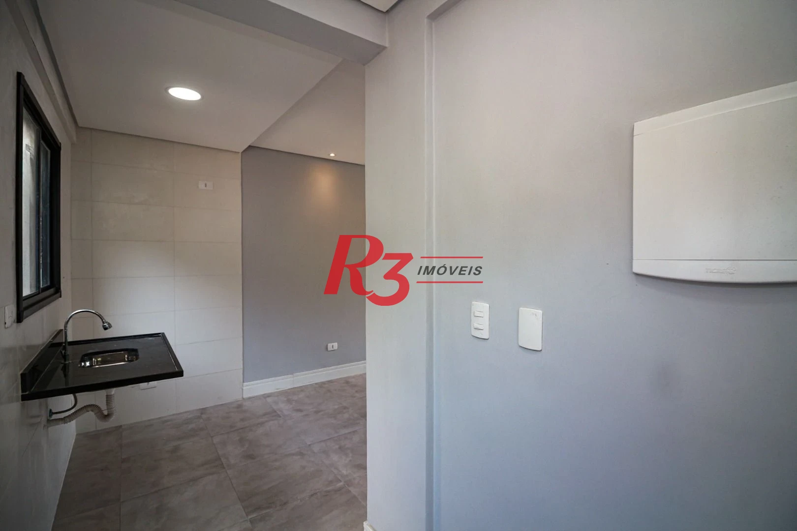 Sobrado com 2 dormitórios à venda, 92 m² por R$ 550.000,00 - Marapé - Santos/SP