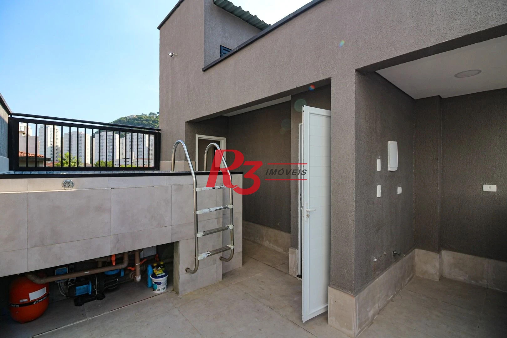 Sobrado com 2 dormitórios à venda, 92 m² por R$ 550.000,00 - Marapé - Santos/SP