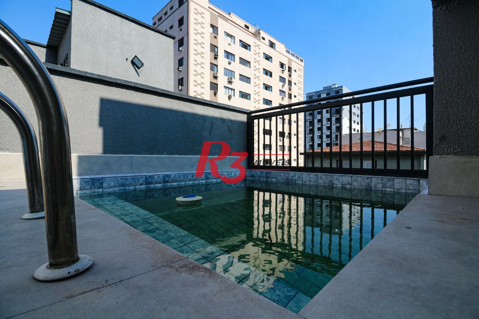 Sobrado com 2 dormitórios à venda, 92 m² por R$ 550.000,00 - Marapé - Santos/SP