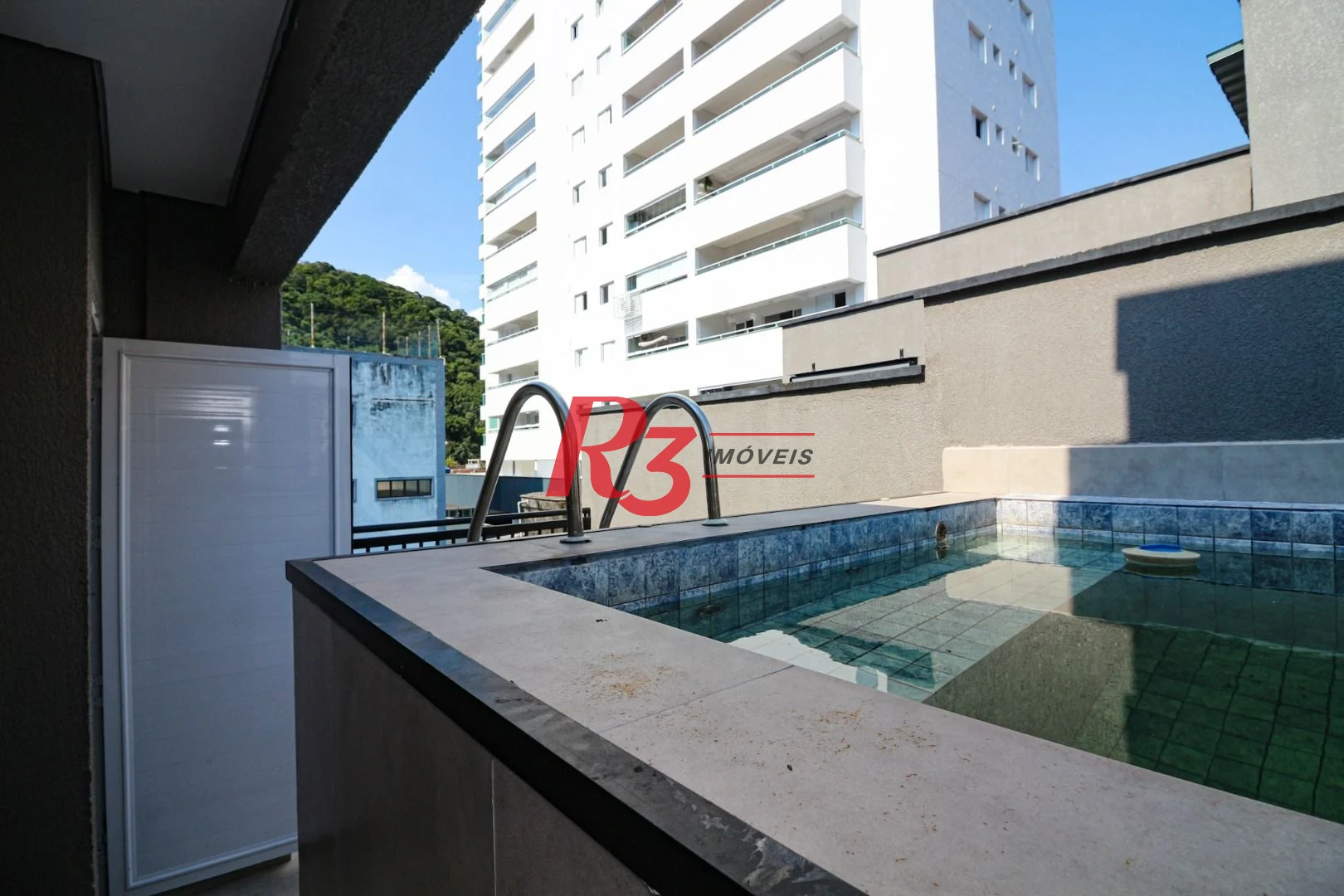 Sobrado com 2 dormitórios à venda, 92 m² por R$ 550.000,00 - Marapé - Santos/SP