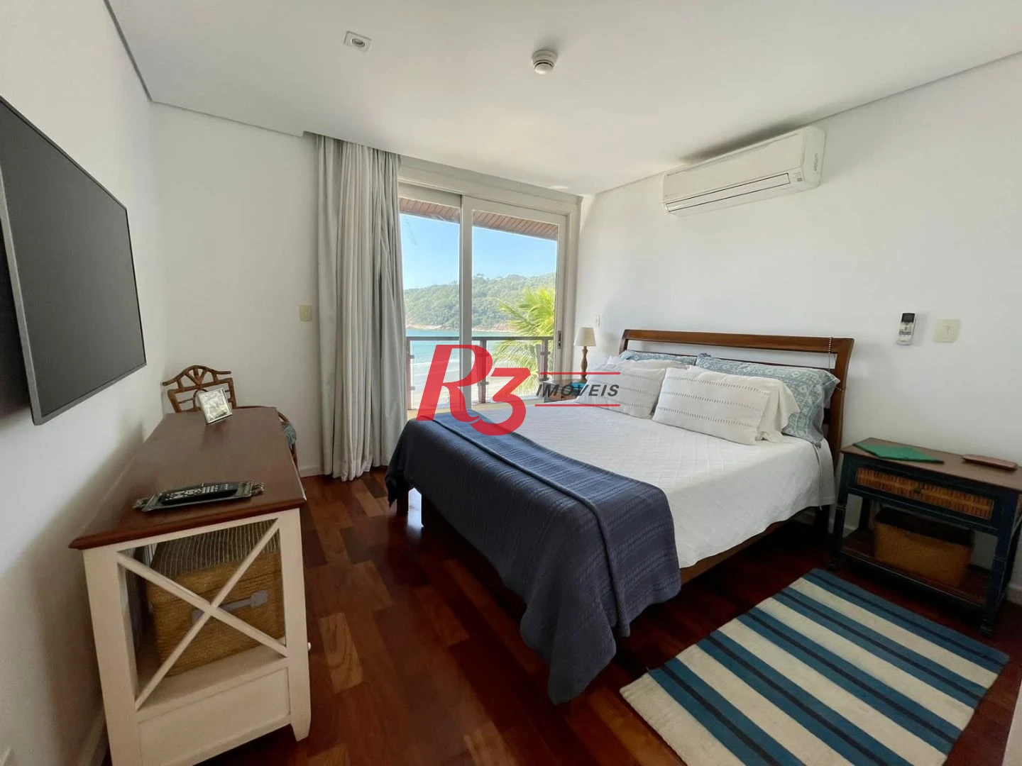 Casa com 5 suítes à venda, 408 m² por R$ 6.500.000 - Balneário Praia do Pernambuco - Guarujá/SP