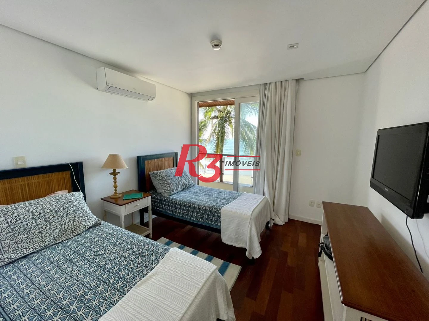 Casa com 5 suítes à venda, 408 m² por R$ 6.500.000 - Balneário Praia do Pernambuco - Guarujá/SP
