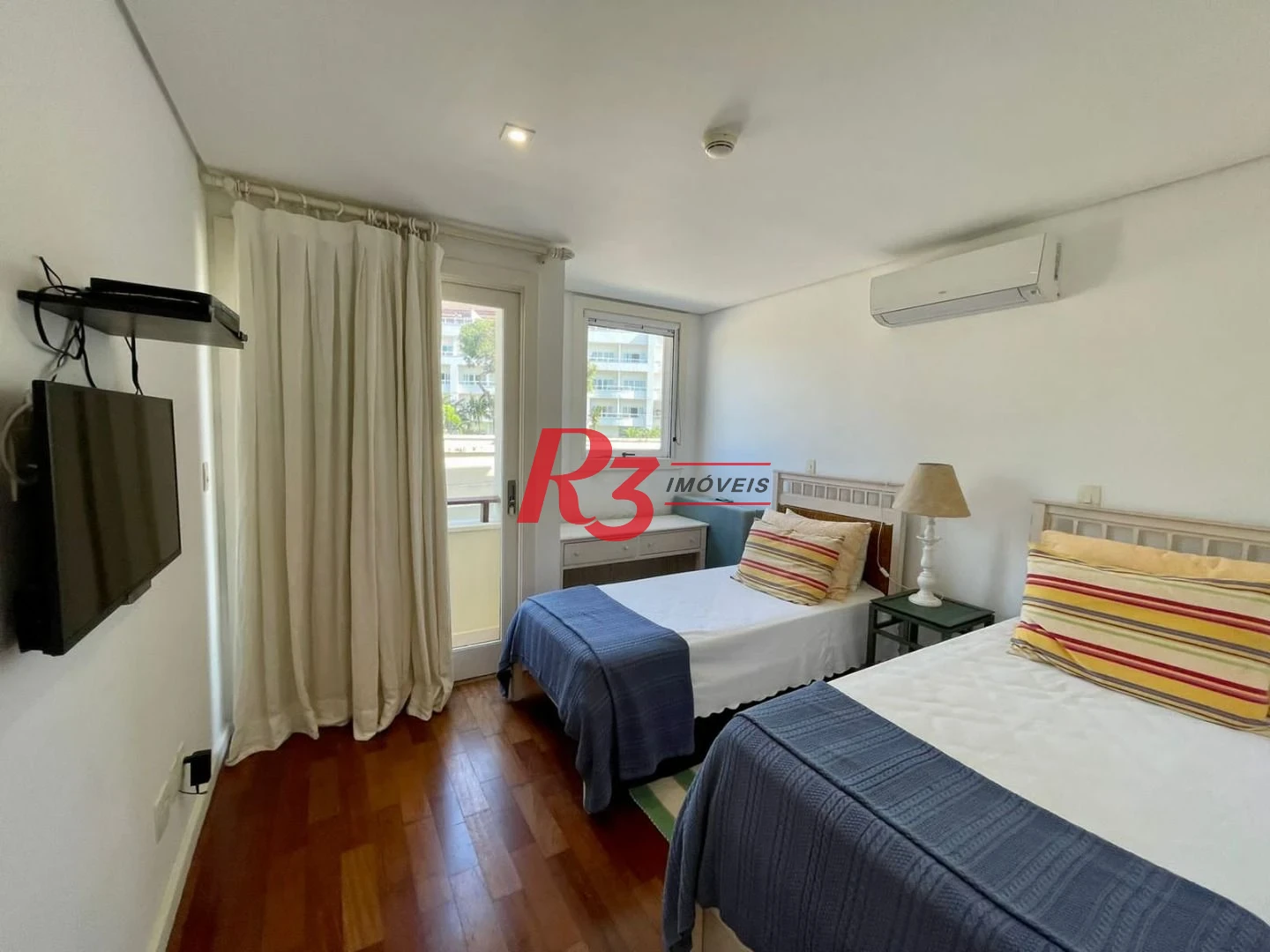Casa com 5 suítes à venda, 408 m² por R$ 6.500.000 - Balneário Praia do Pernambuco - Guarujá/SP