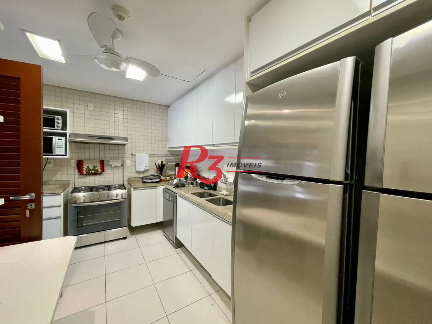 Casa com 5 suítes à venda, 408 m² por R$ 6.500.000 - Balneário Praia do Pernambuco - Guarujá/SP