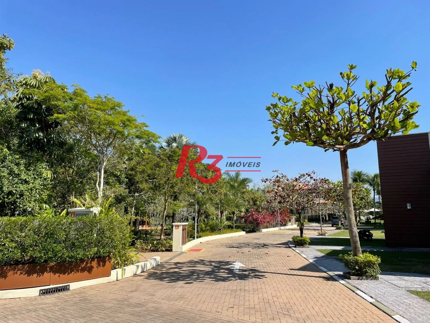 Casa com 5 suítes à venda, 408 m² por R$ 6.500.000 - Balneário Praia do Pernambuco - Guarujá/SP