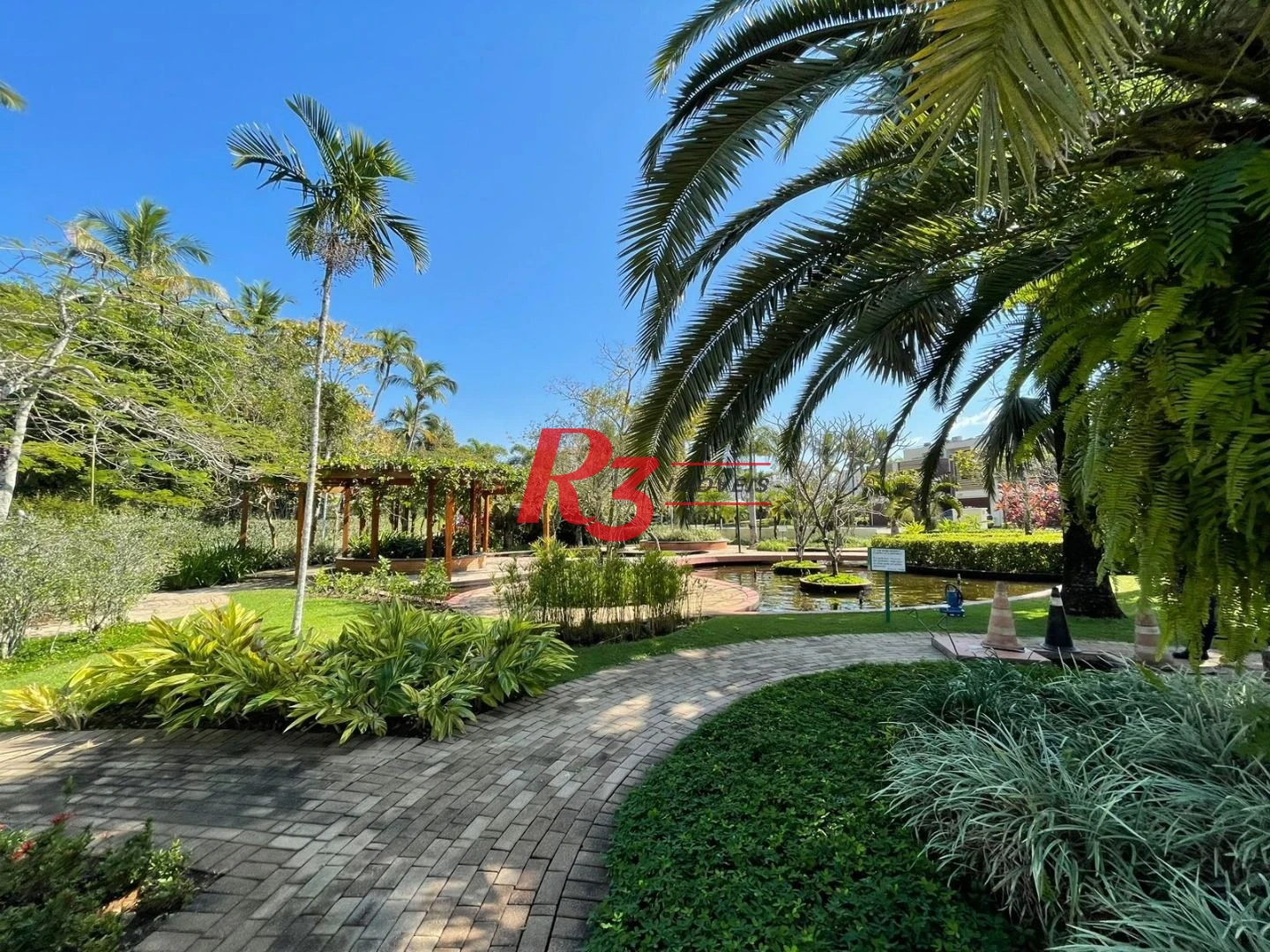 Casa com 5 suítes à venda, 408 m² por R$ 6.500.000 - Balneário Praia do Pernambuco - Guarujá/SP