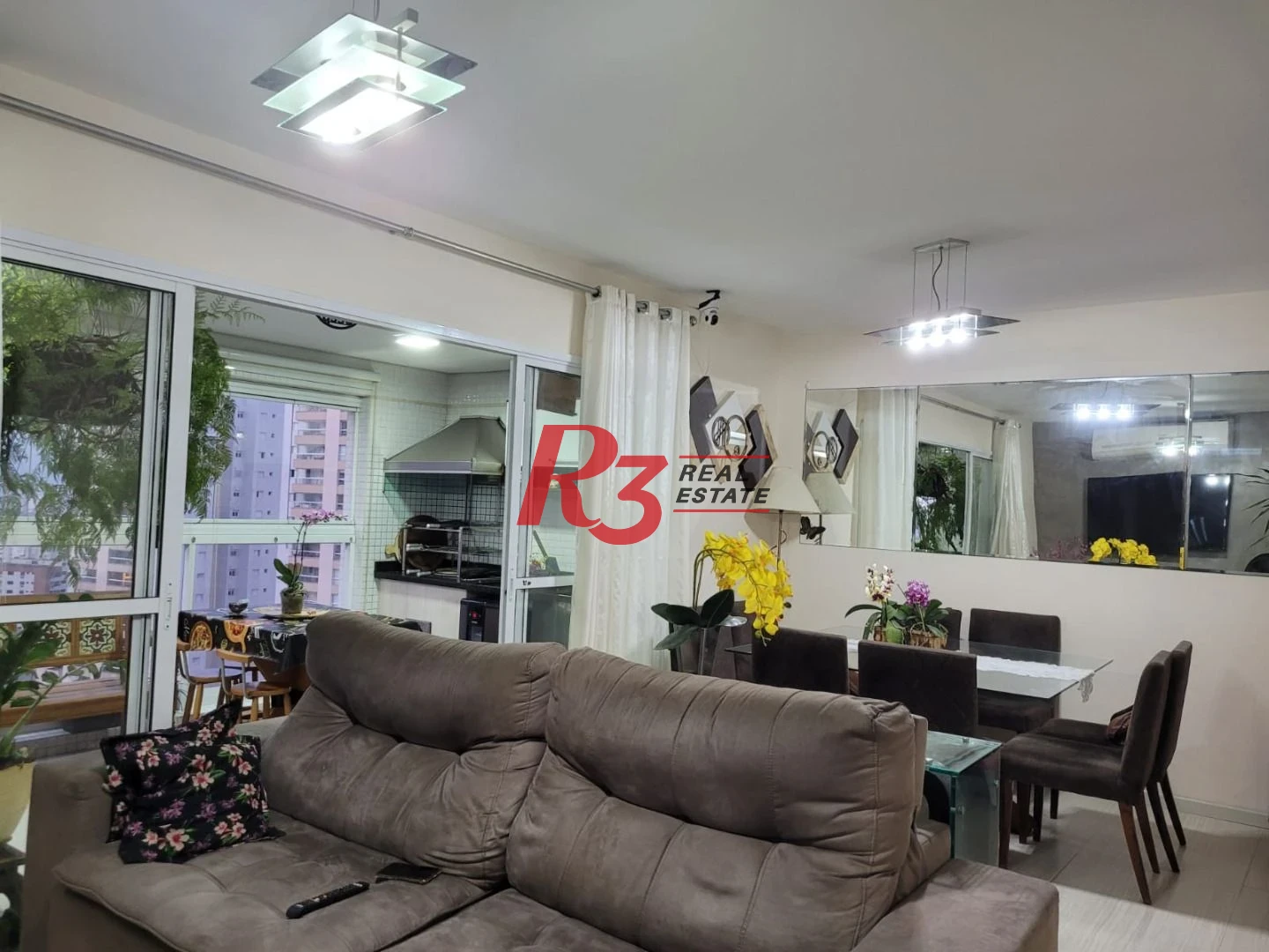 Apartamento com 3 dormitórios à venda, 111 m² por R$ 990.000,00 - Ponta da Praia - Santos/SP
