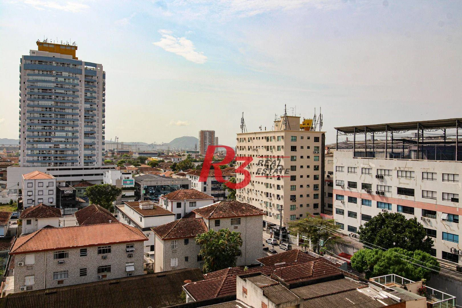 Apartamento com 2 dormitórios à venda, 70 m² por R$ 830.000,00 - Encruzilhada - Santos/SP