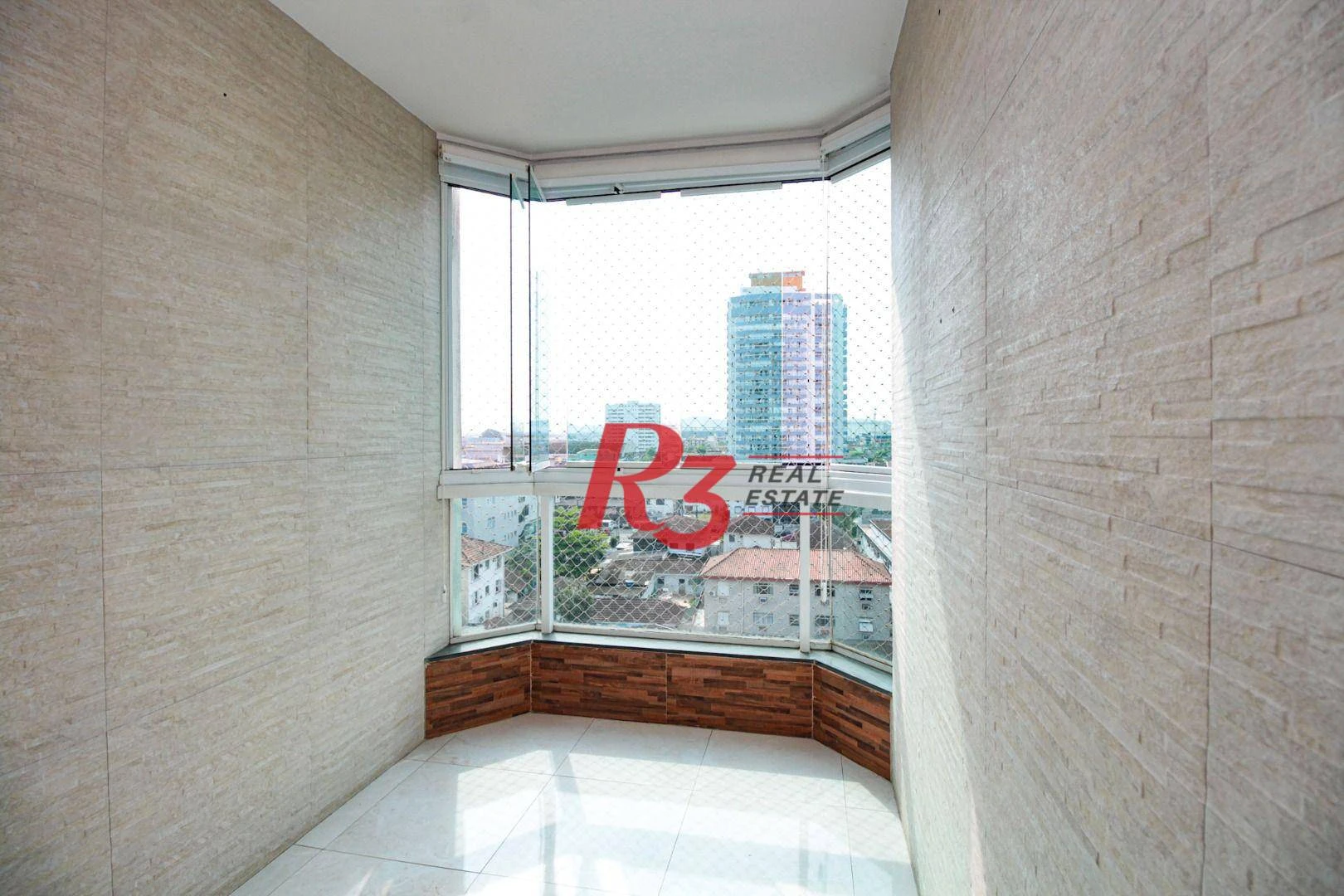 Apartamento com 2 dormitórios à venda, 70 m² por R$ 830.000,00 - Encruzilhada - Santos/SP