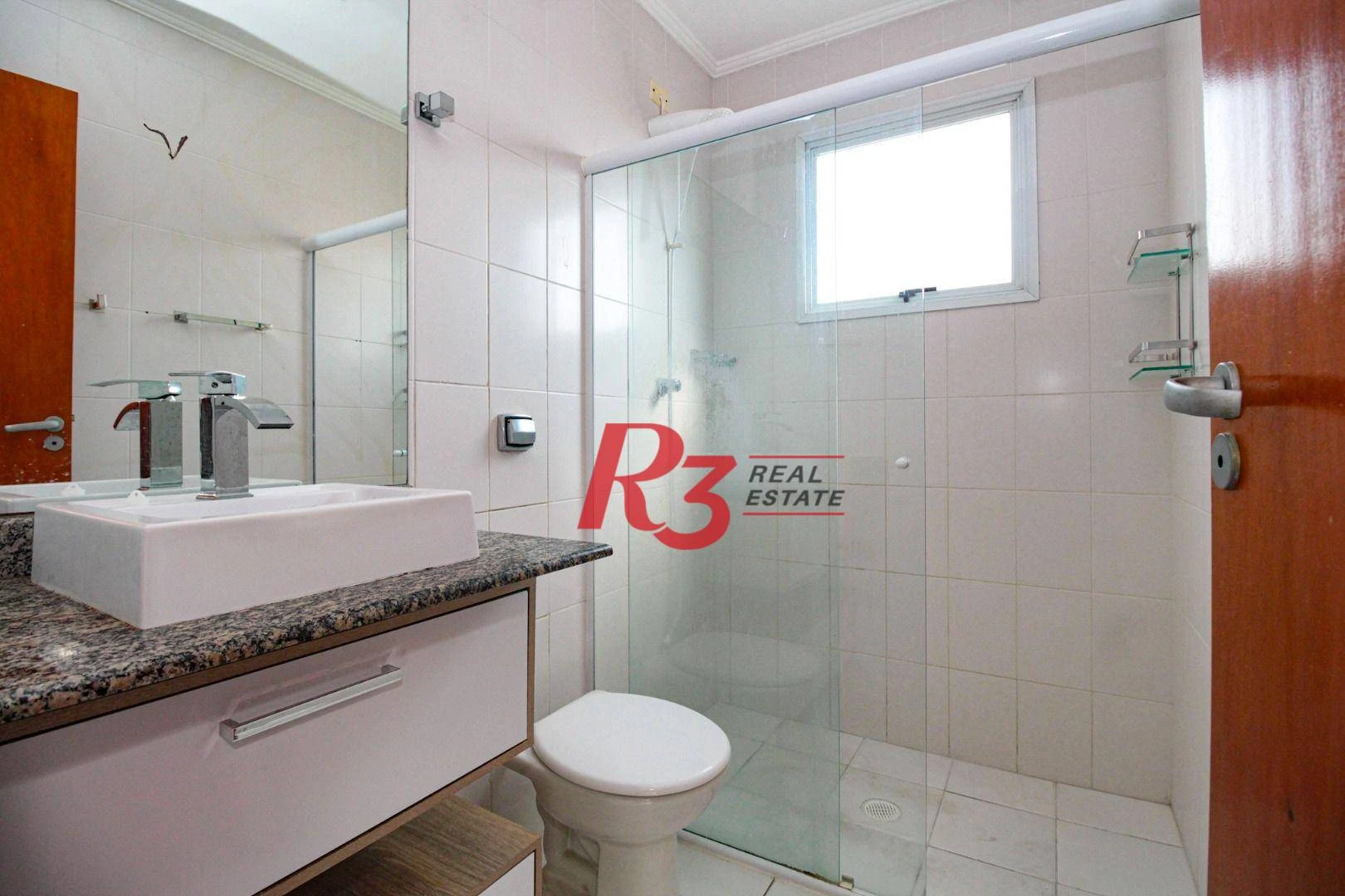 Apartamento com 2 dormitórios à venda, 70 m² por R$ 830.000,00 - Encruzilhada - Santos/SP