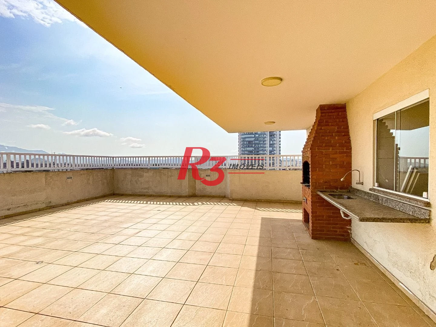 Apartamento com 2 dormitórios à venda, 70 m² por R$ 780.000,00 - Encruzilhada - Santos/SP