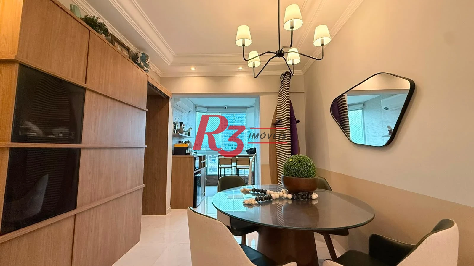 Apartamento com 2 dormitórios à venda, 70 m² por R$ 780.000,00 - Encruzilhada - Santos/SP