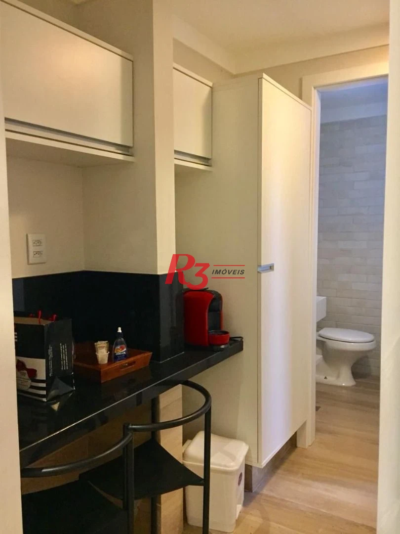 Excelente sala comercial mobiliada em Santos