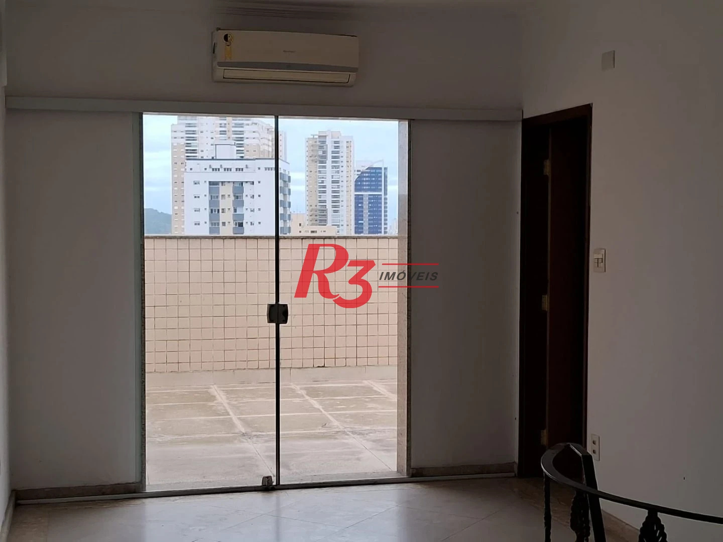 Cobertura à venda, 208 m² por R$ 950.000,00 - Ponta da Praia - Santos/SP