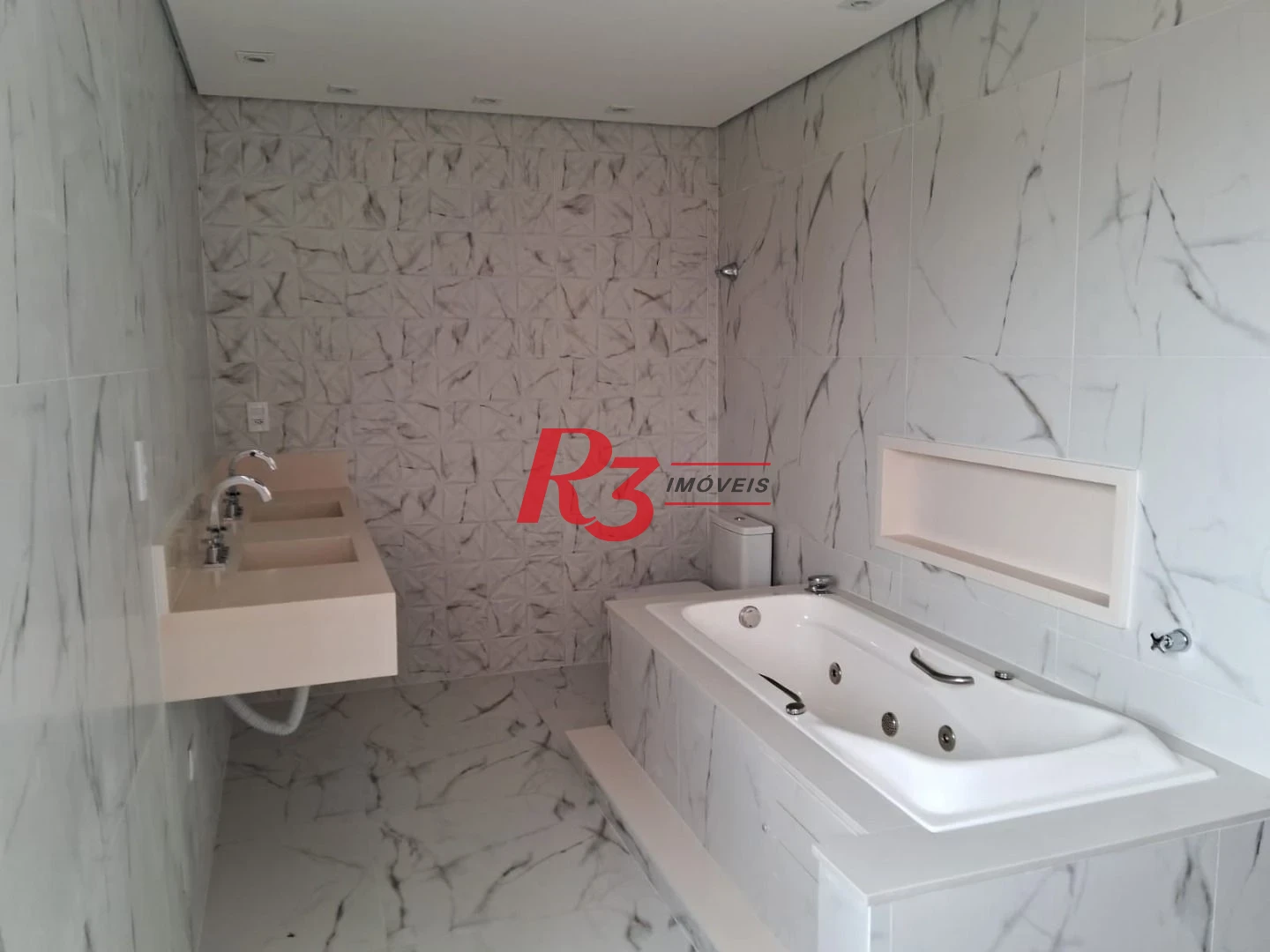 Cobertura à venda, 208 m² por R$ 950.000,00 - Ponta da Praia - Santos/SP