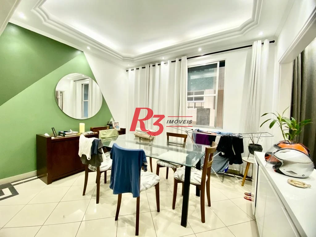 Lindo apartamento à venda em frente à praia.