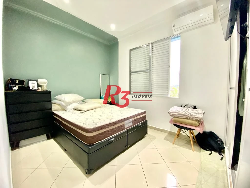 Lindo apartamento à venda em frente à praia.