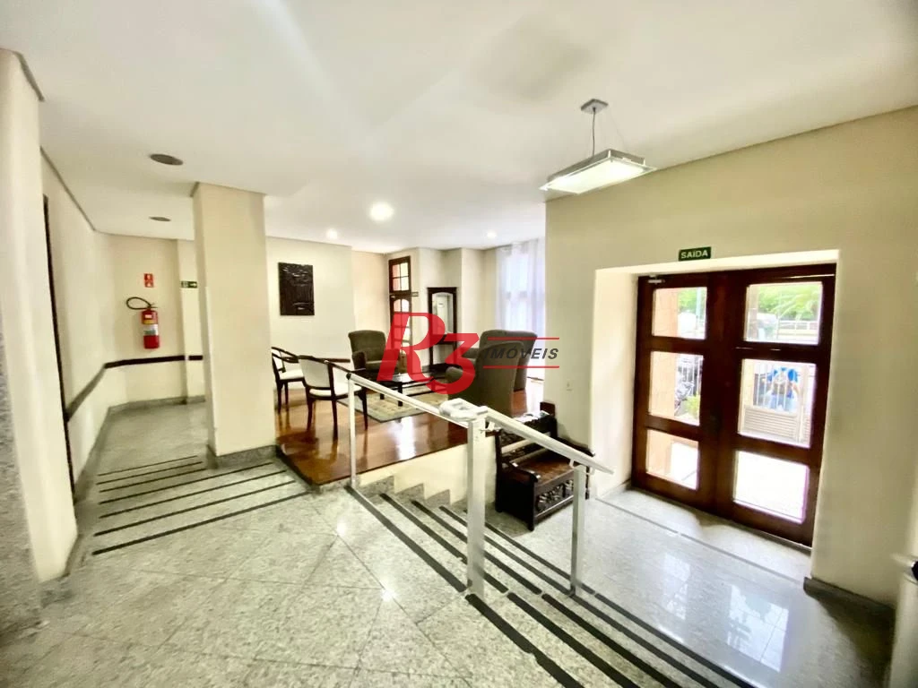 Lindo apartamento à venda em frente à praia.