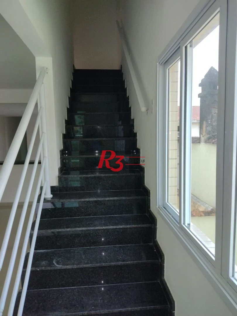 Casa à venda, 150 m² por R$ 1.250.000,00 - Encruzilhada - Santos/SP