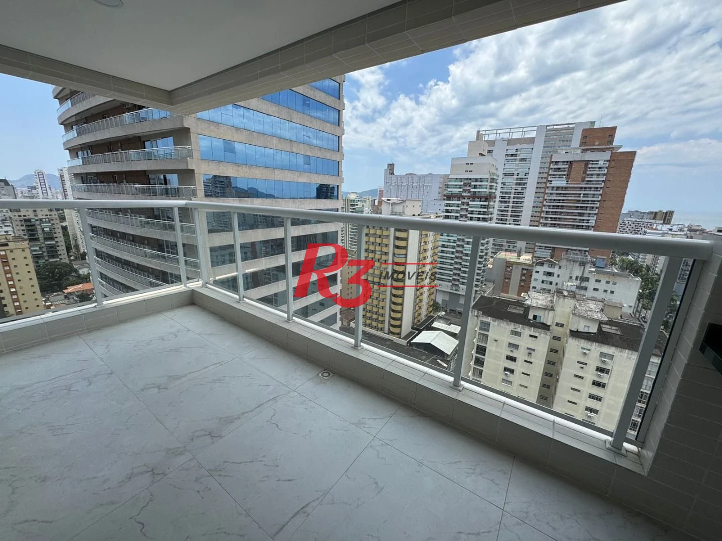 Apartamento com 2 dormitórios à venda, 87 m² por R$ 1.470.000,00 - Gonzaga - Santos/SP