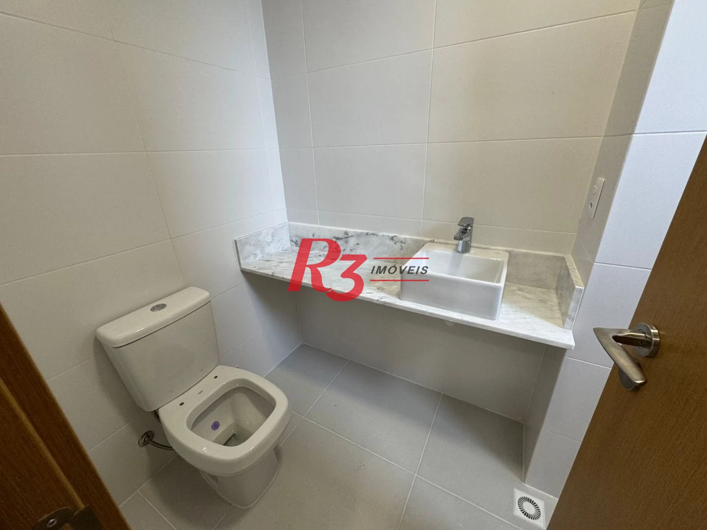 Apartamento com 2 dormitórios à venda, 87 m² por R$ 1.470.000,00 - Gonzaga - Santos/SP