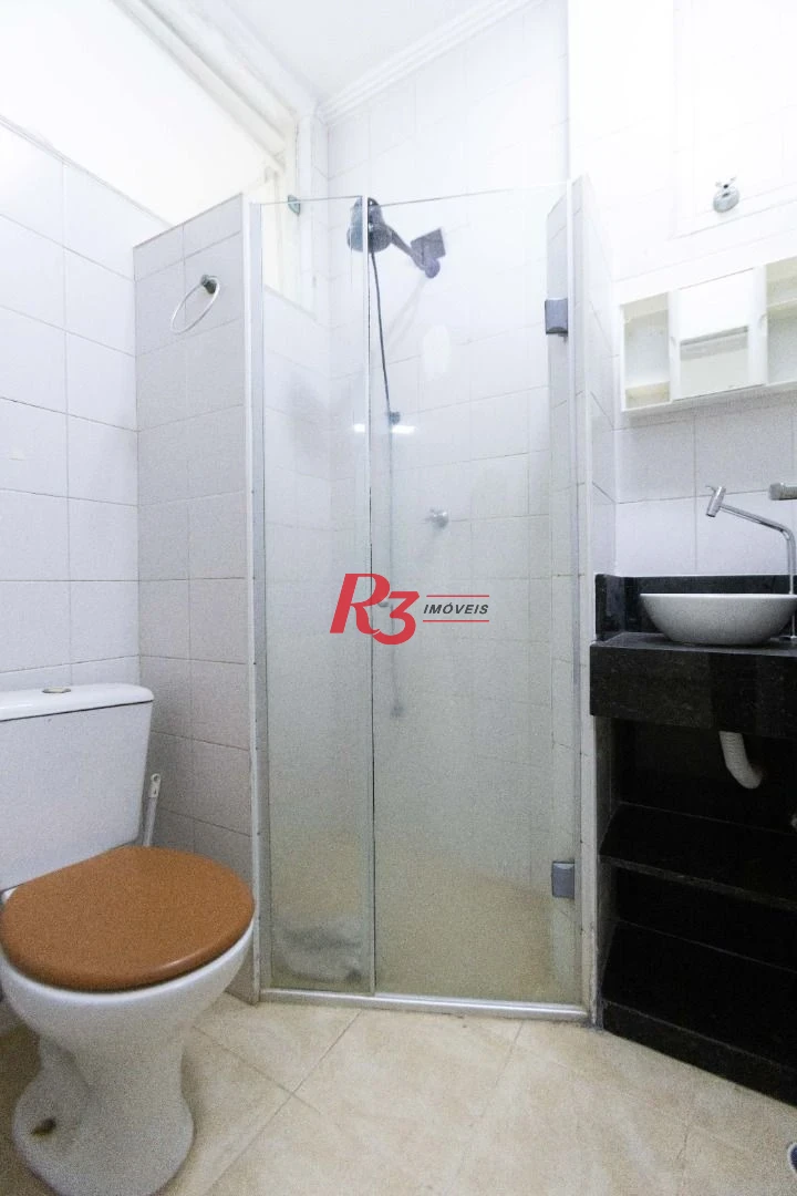 Apartamento com 2 dormitórios para alugar, 70 m² por R$ 3.380,02/mês - Gonzaga - Santos/SP