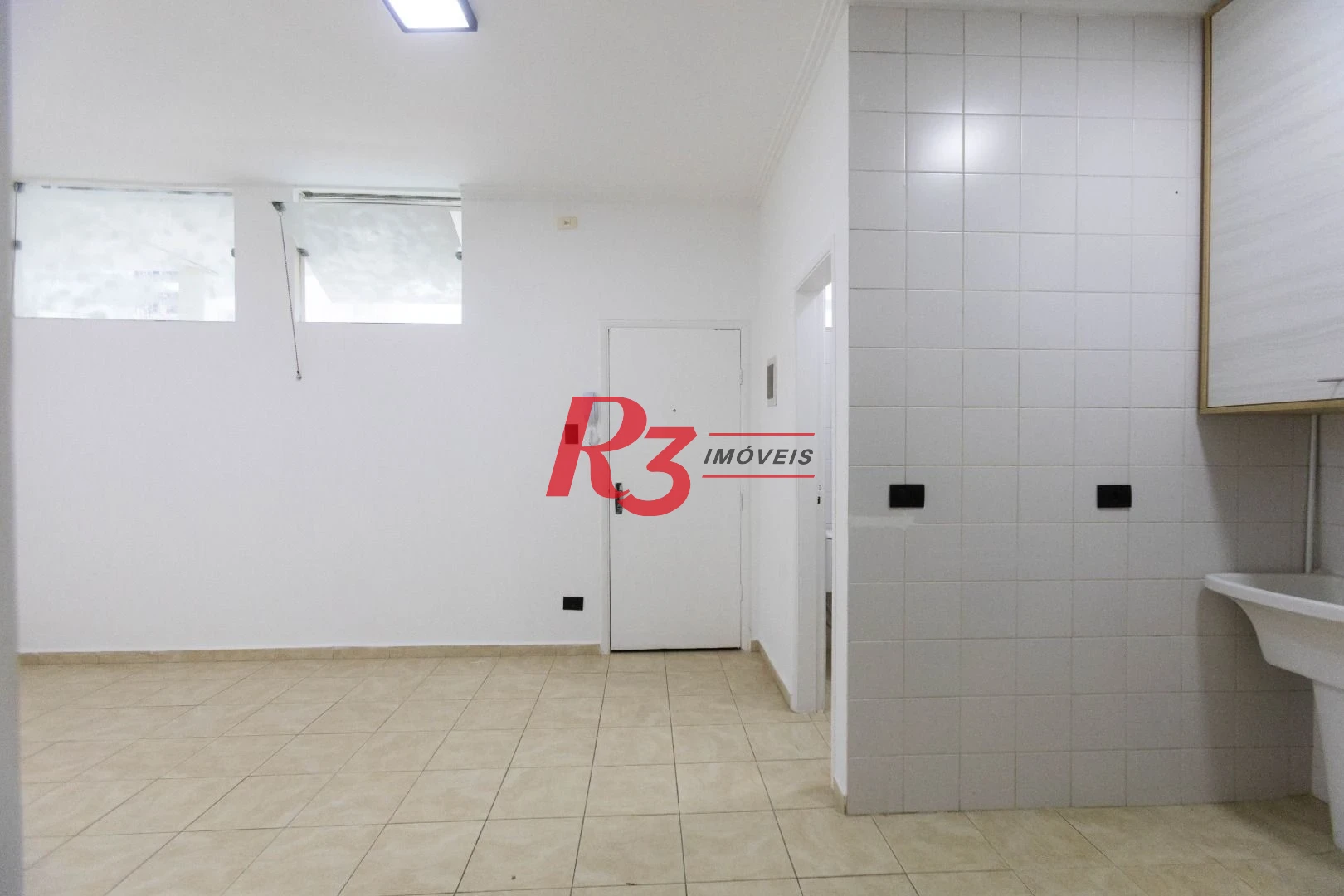 Apartamento com 2 dormitórios para alugar, 70 m² por R$ 3.380,02/mês - Gonzaga - Santos/SP