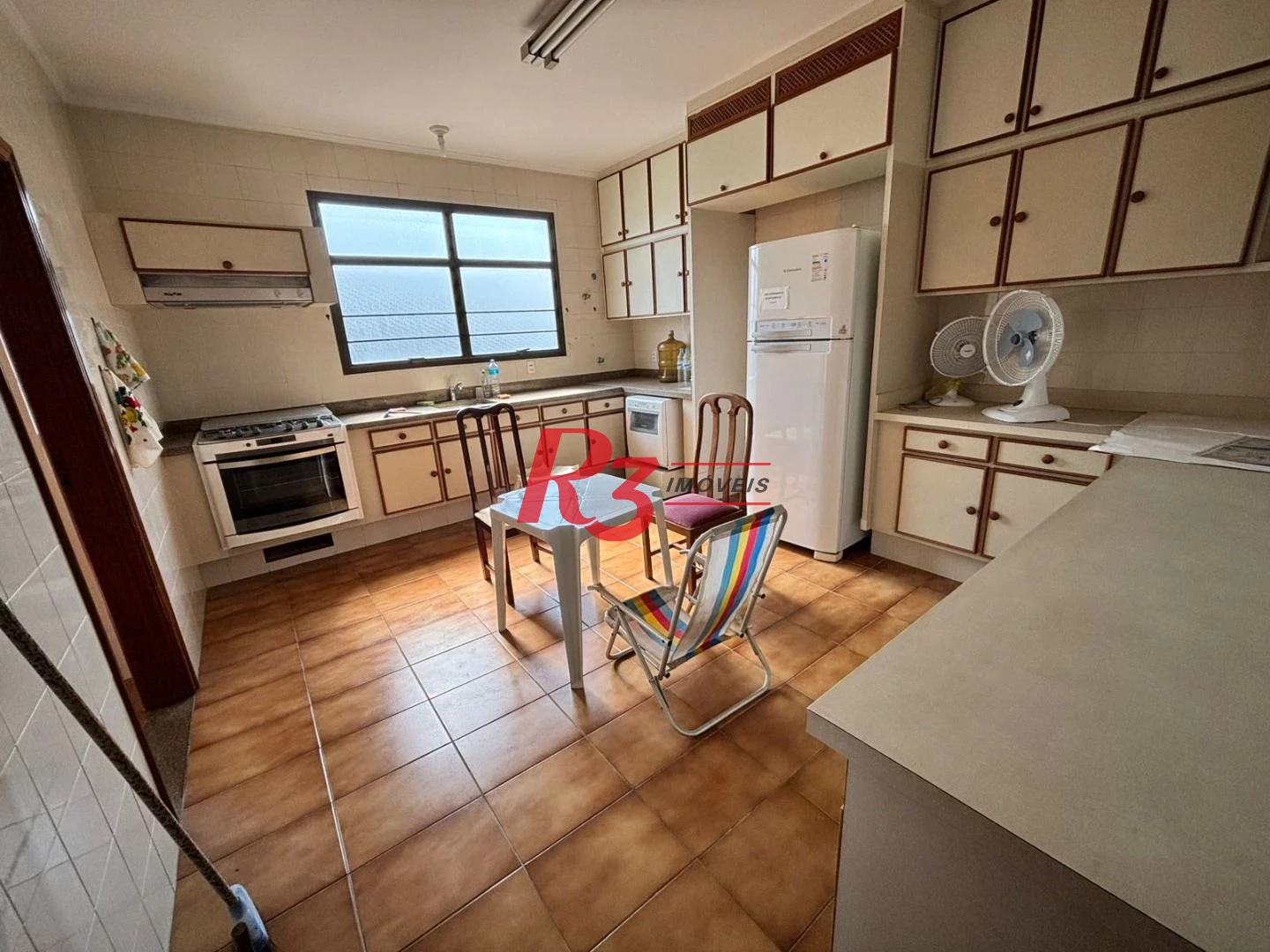 Apartamento com 4 dormitórios à venda, 238 m² por R$ 2.750.000,00 - Boqueirão - Santos/SP