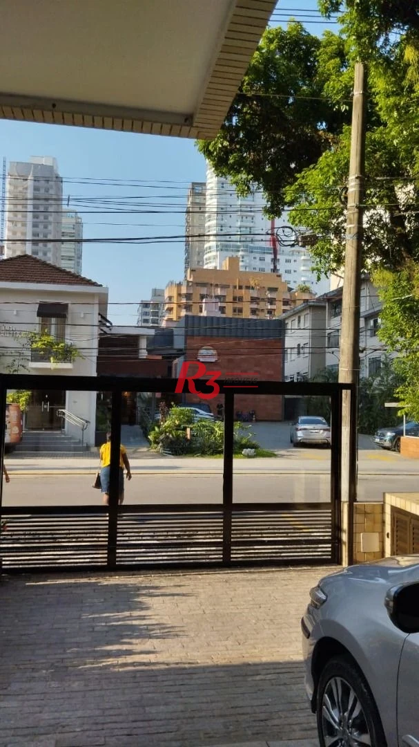 Excelente imóvel com 4 dormitório sendo 2 suítes na Vila Rica