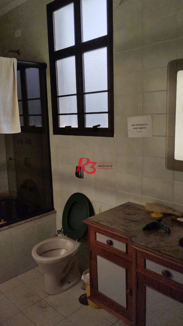 Excelente imóvel com 4 dormitório sendo 2 suítes na Vila Rica